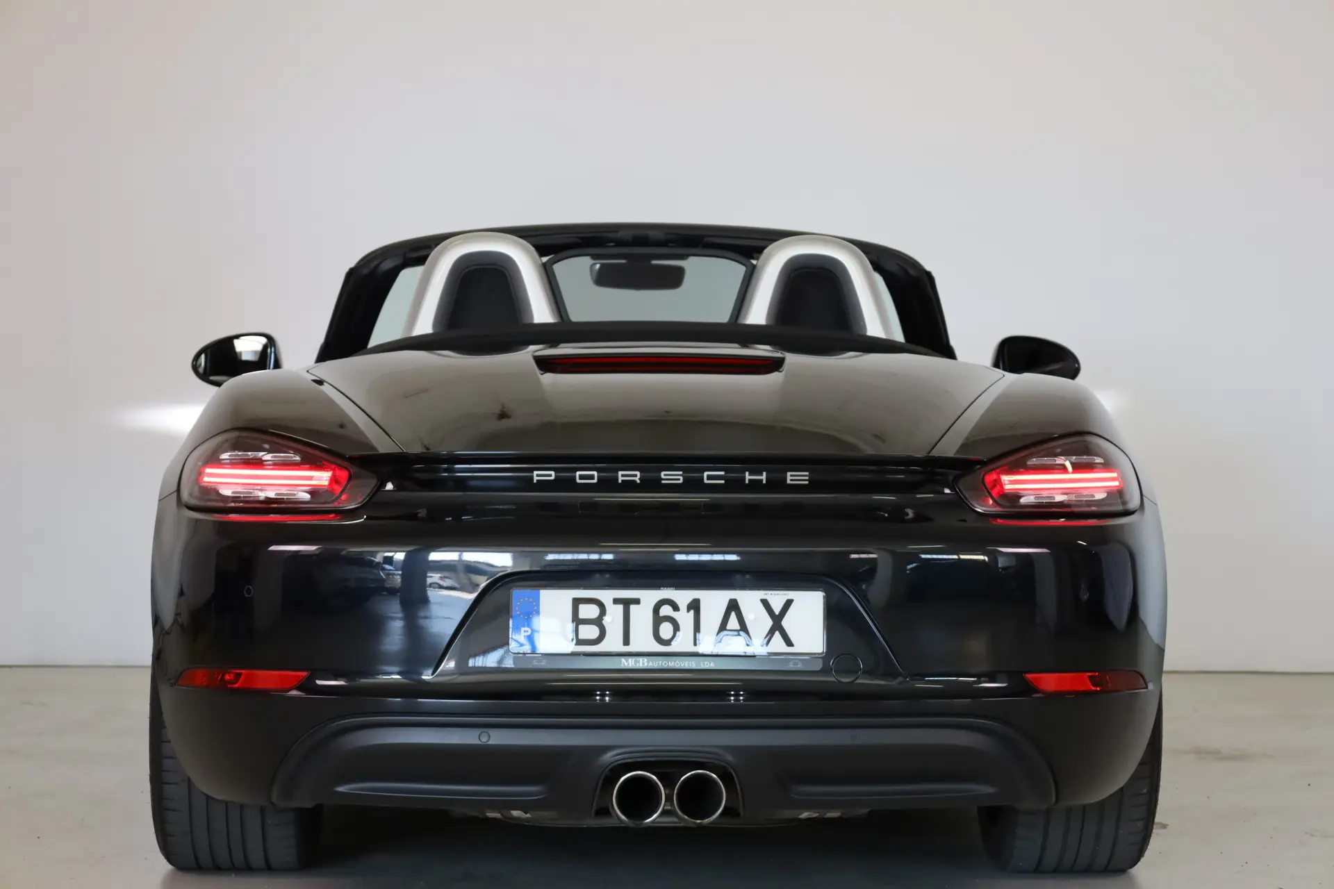 Porsche 718 Boxster 2.5 S 16