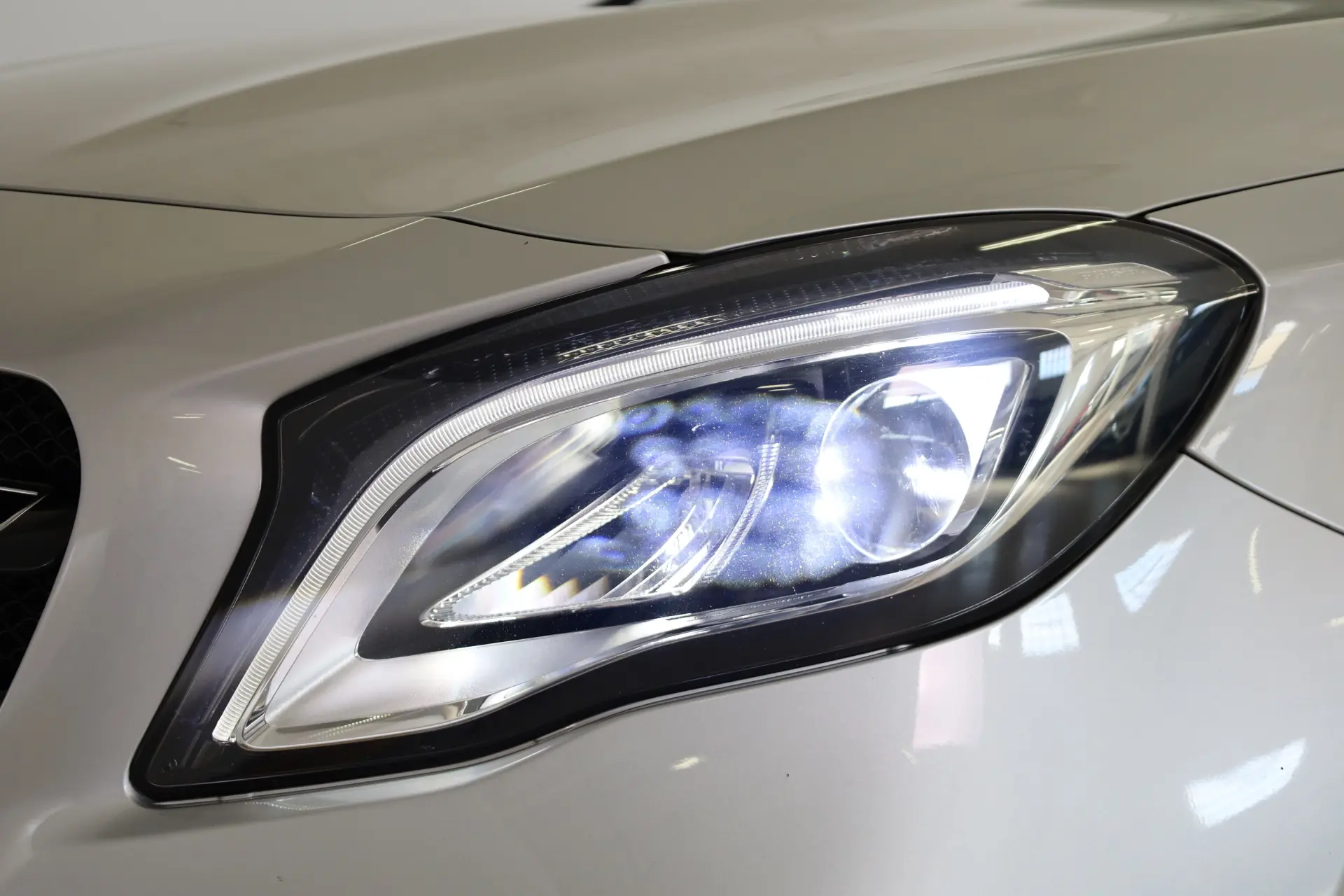 Mercedes-Benz GLA 180 Edition 1 14