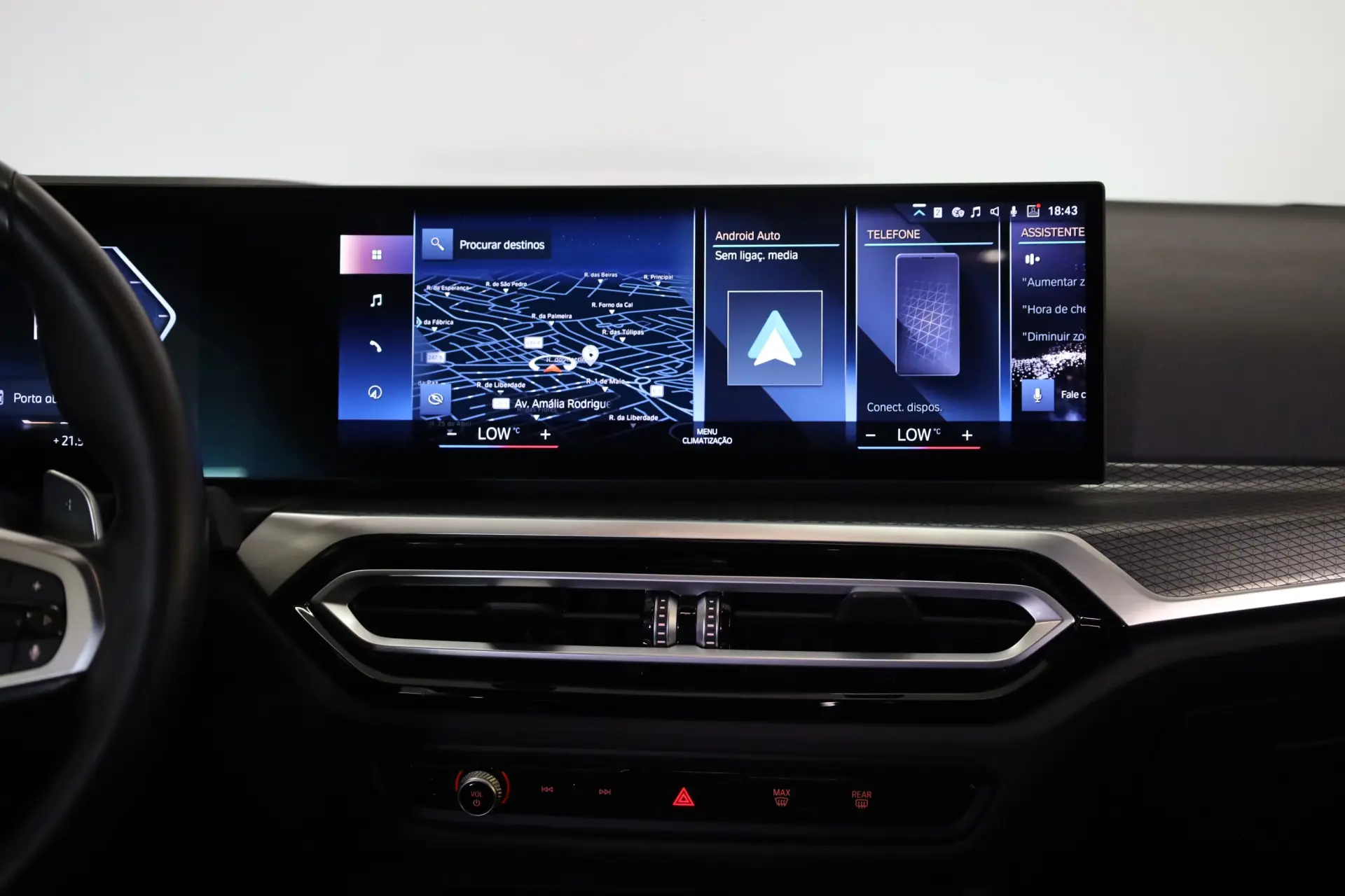 BMW 330 e Pack Desportivo M Auto 32
