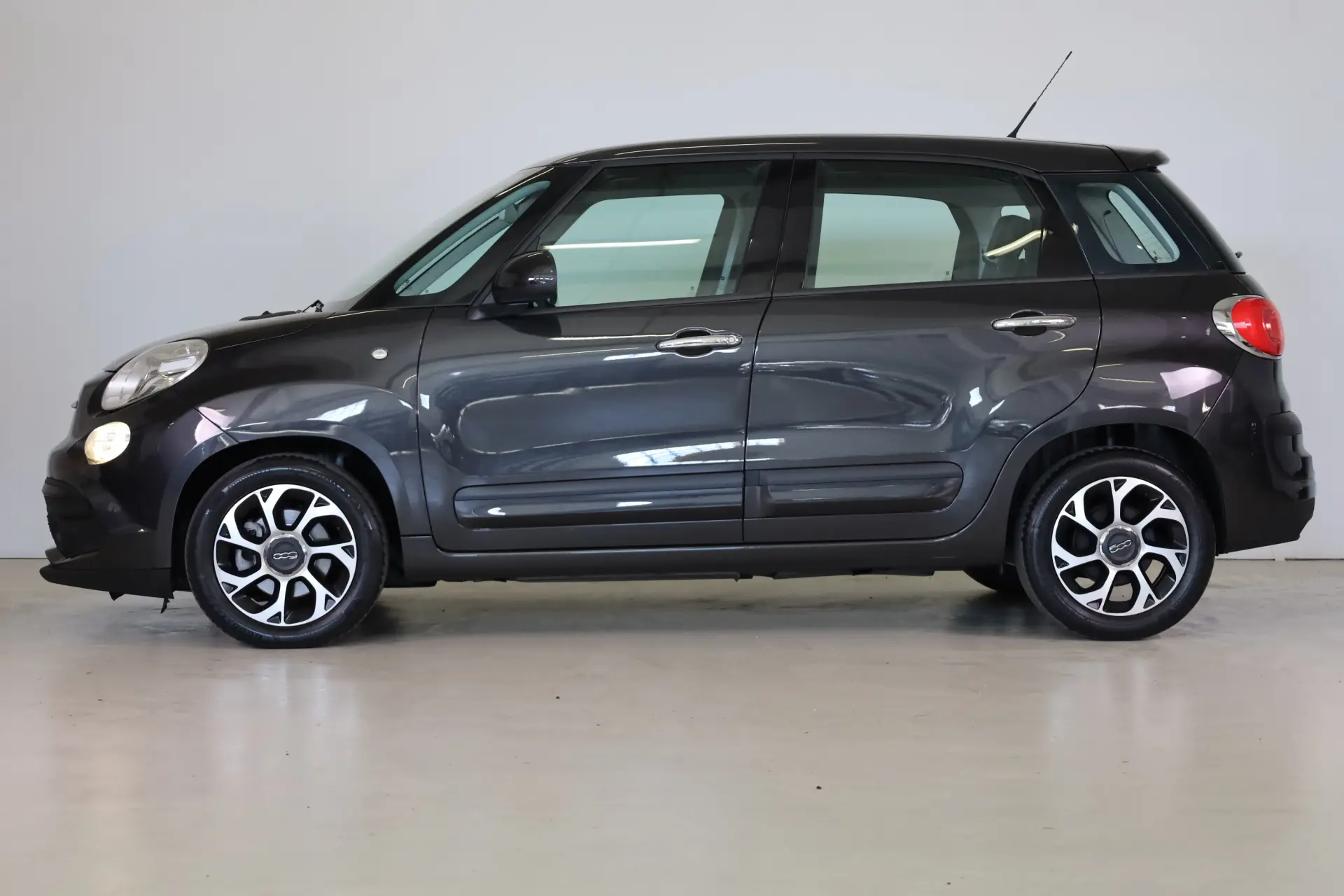 Fiat 500L 1.3 MJ Lounge J17 S&S 4