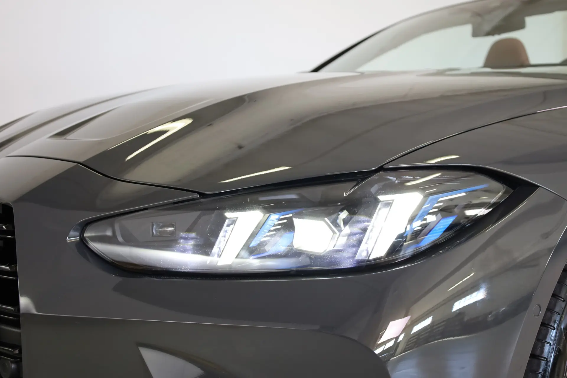 BMW M4 Competition xDrive 15