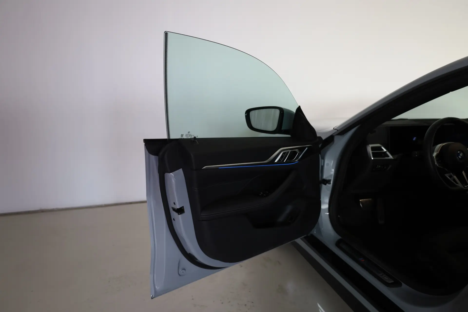 BMW i4 eDrive40 Edição Desportiva M 17