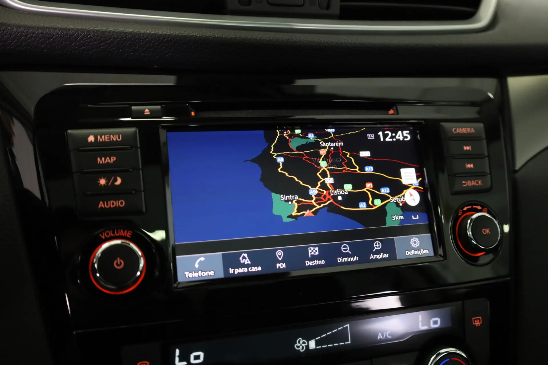 Nissan Qashqai 1.3 DIG-T N-Connecta LED+TT+SKY 28