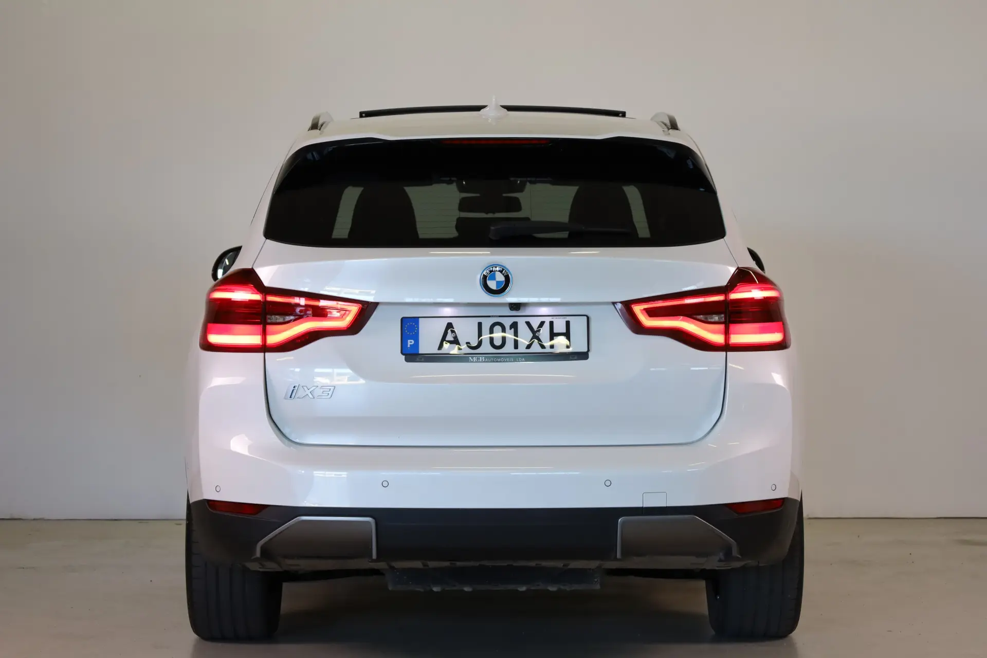 BMW iX3 Inspiring 16