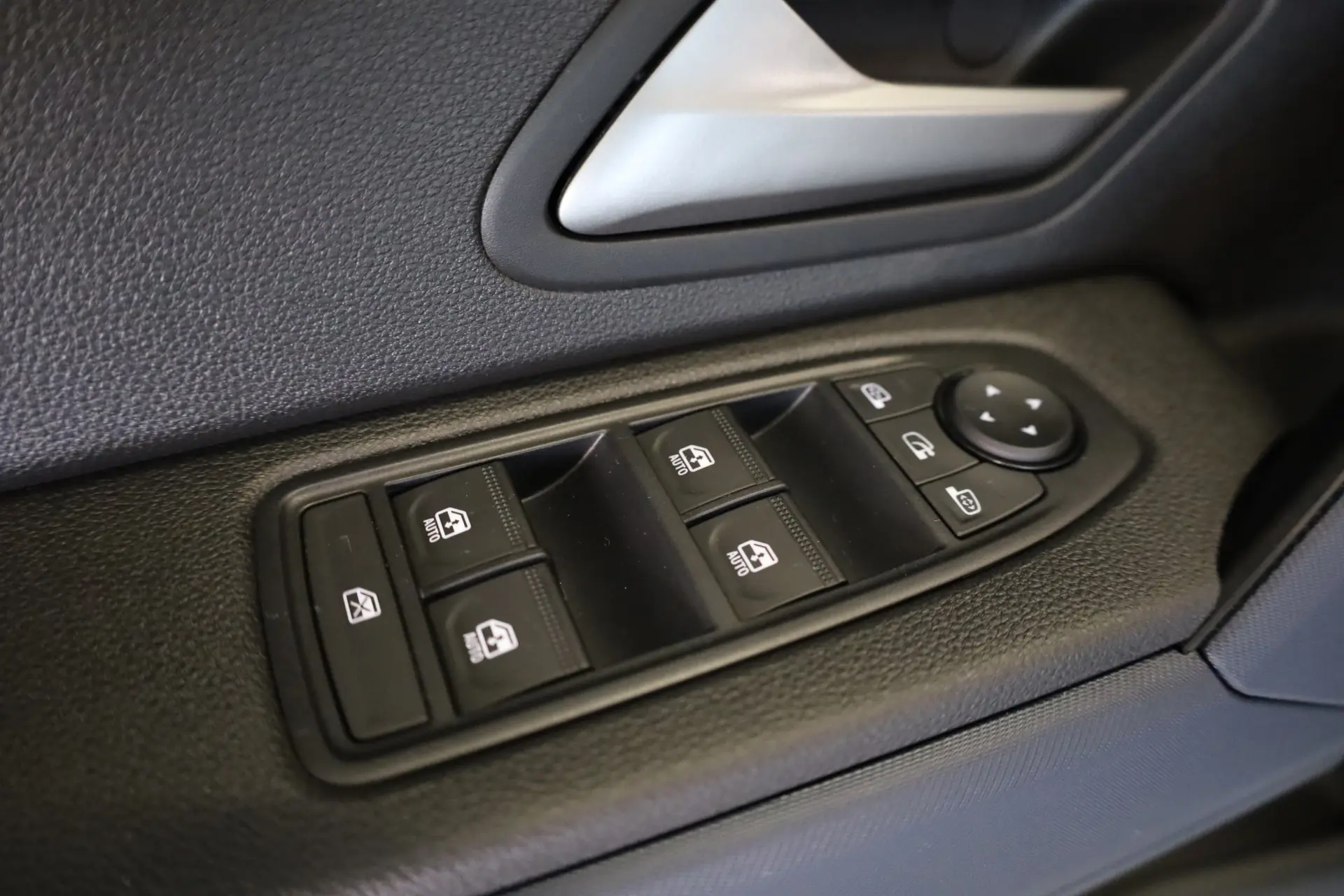 Dacia Duster 1.6 Hybrid Journey 45