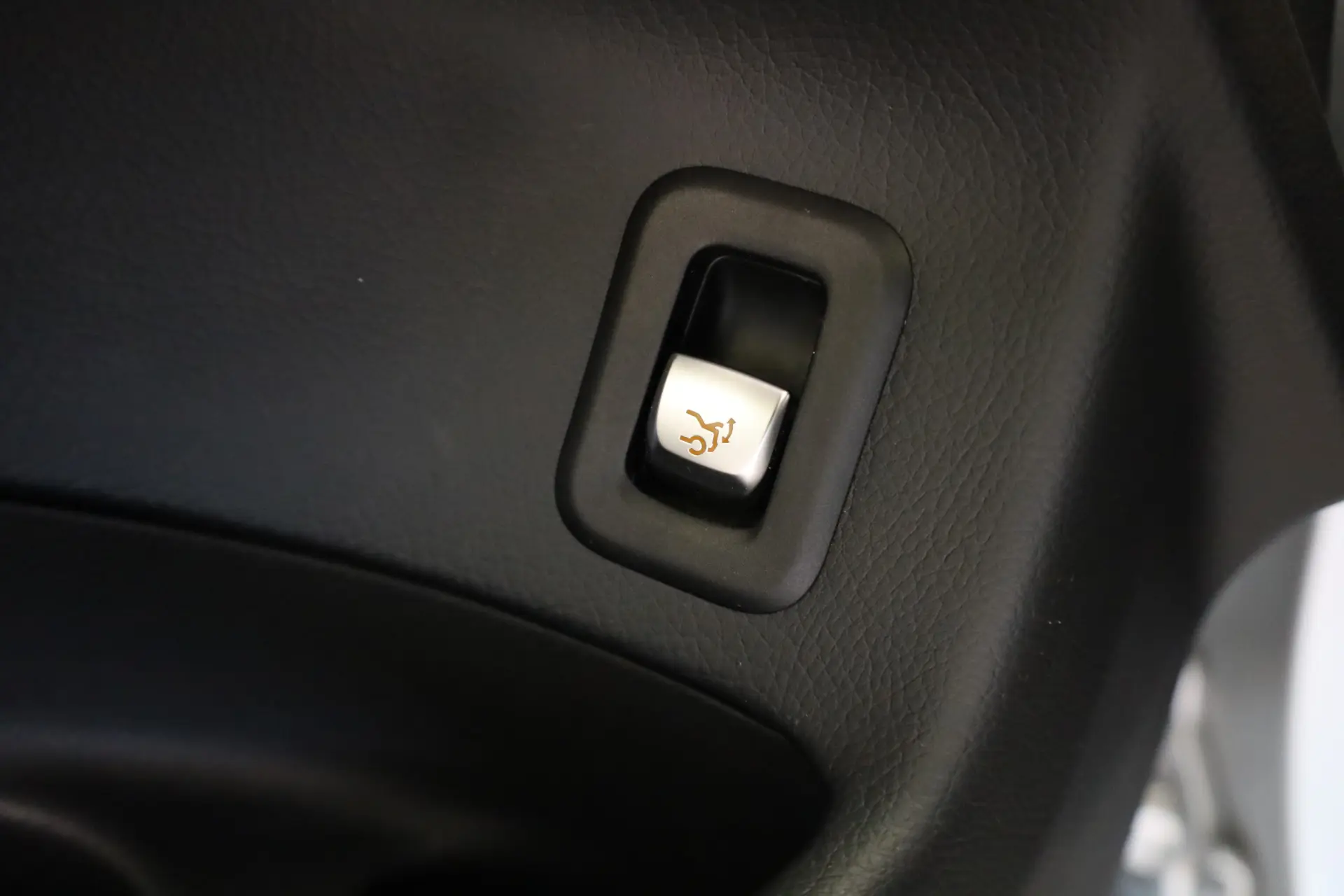 Mercedes-Benz GLC 250 d AMG Line 4-Matic 44