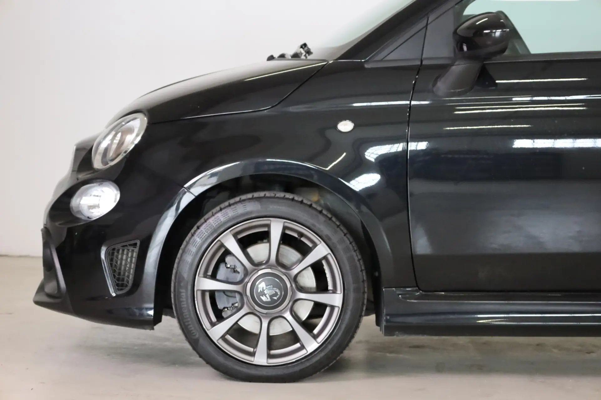 Abarth 595C 1.4 T-Jet 595 13