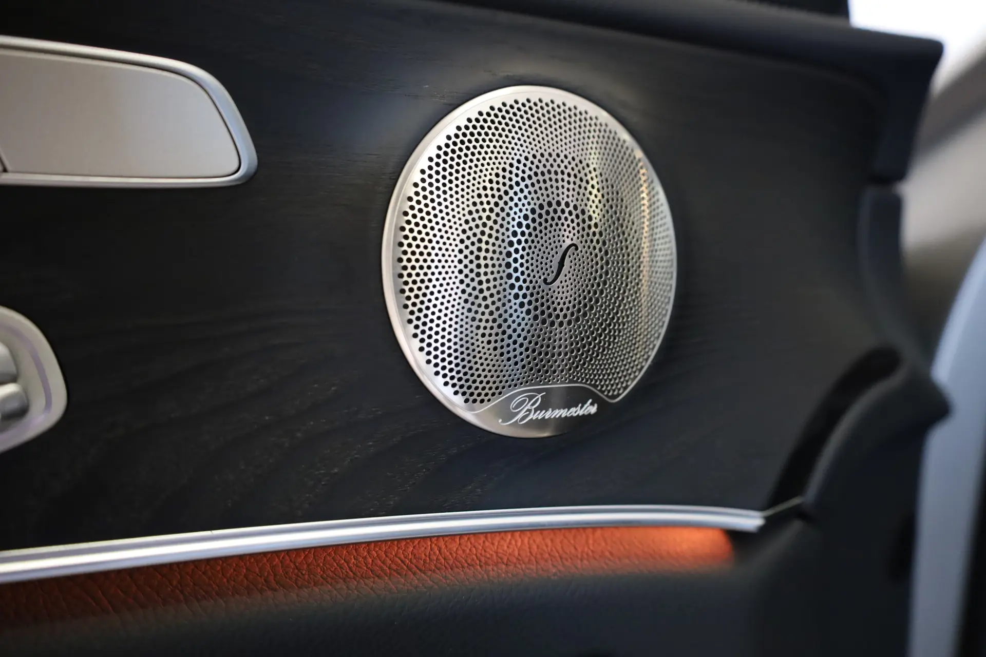Mercedes-Benz E 300 e AMG Line 32