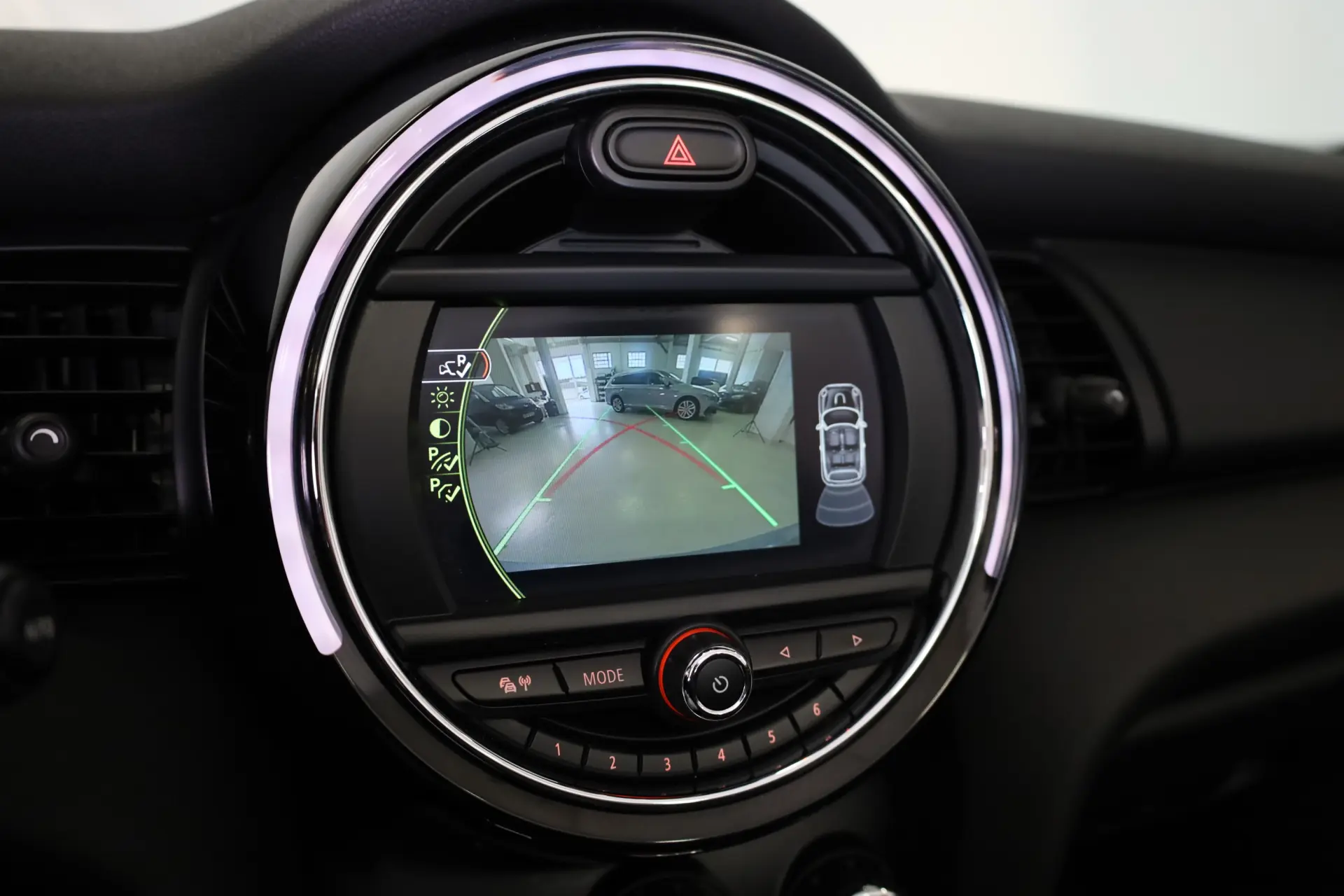 MINI Cabrio One Sport Edition 32