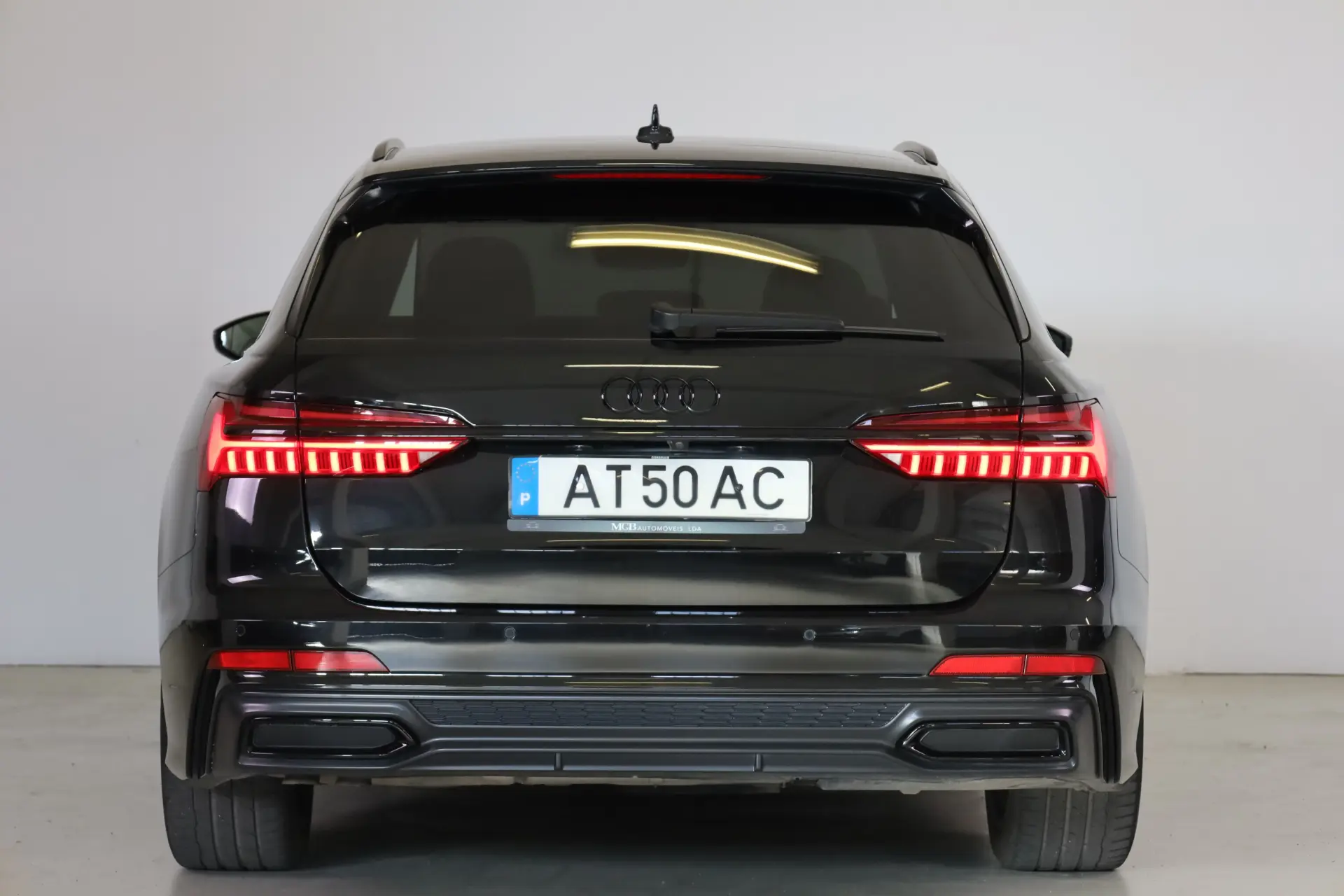 Audi A6 Avant 40 TDI S line S tronic 18