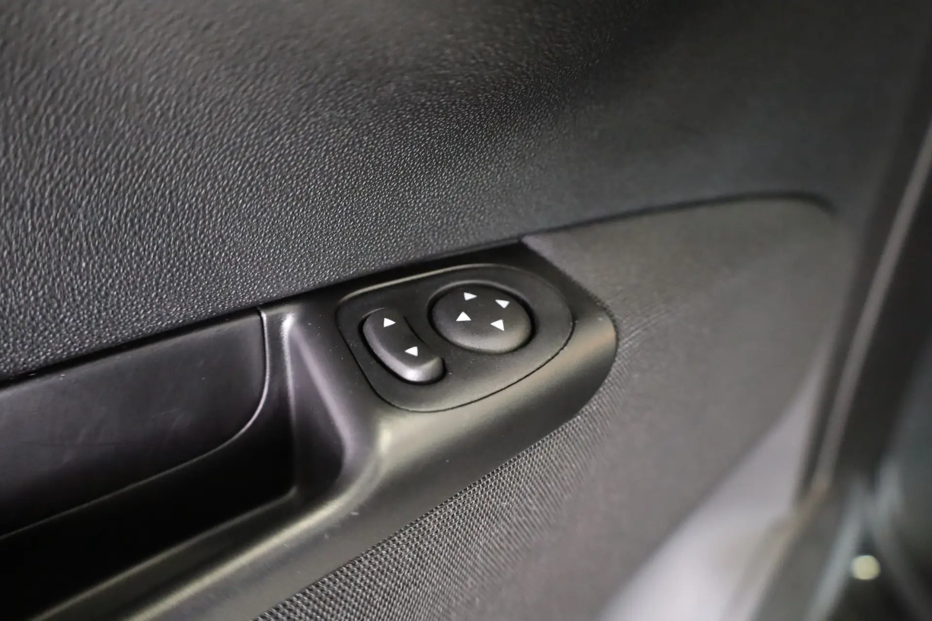 Abarth 595C 1.4 T-Jet 595 26