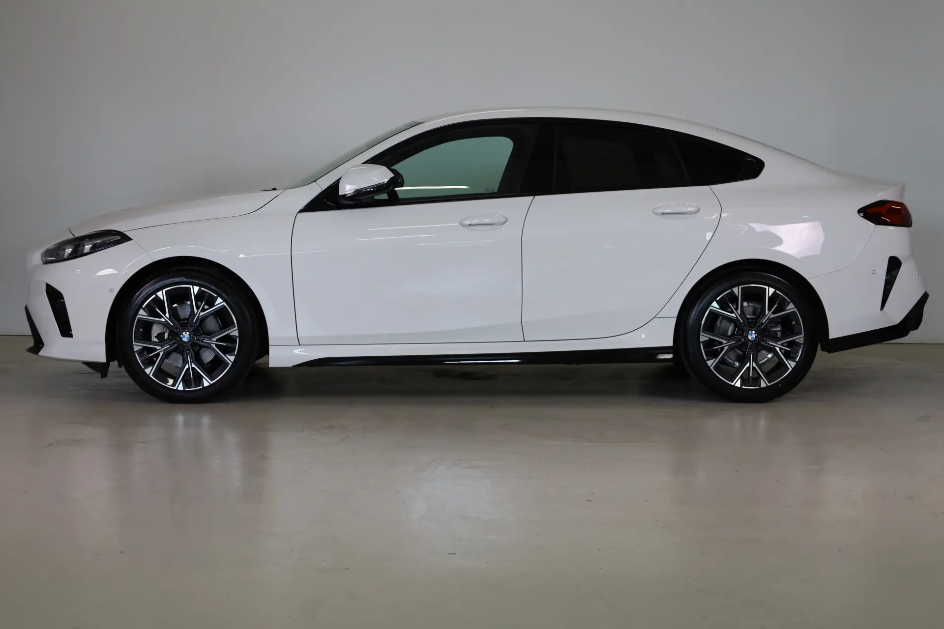 BMW 216 Gran Coupé Pack Desportivo M Pro 9