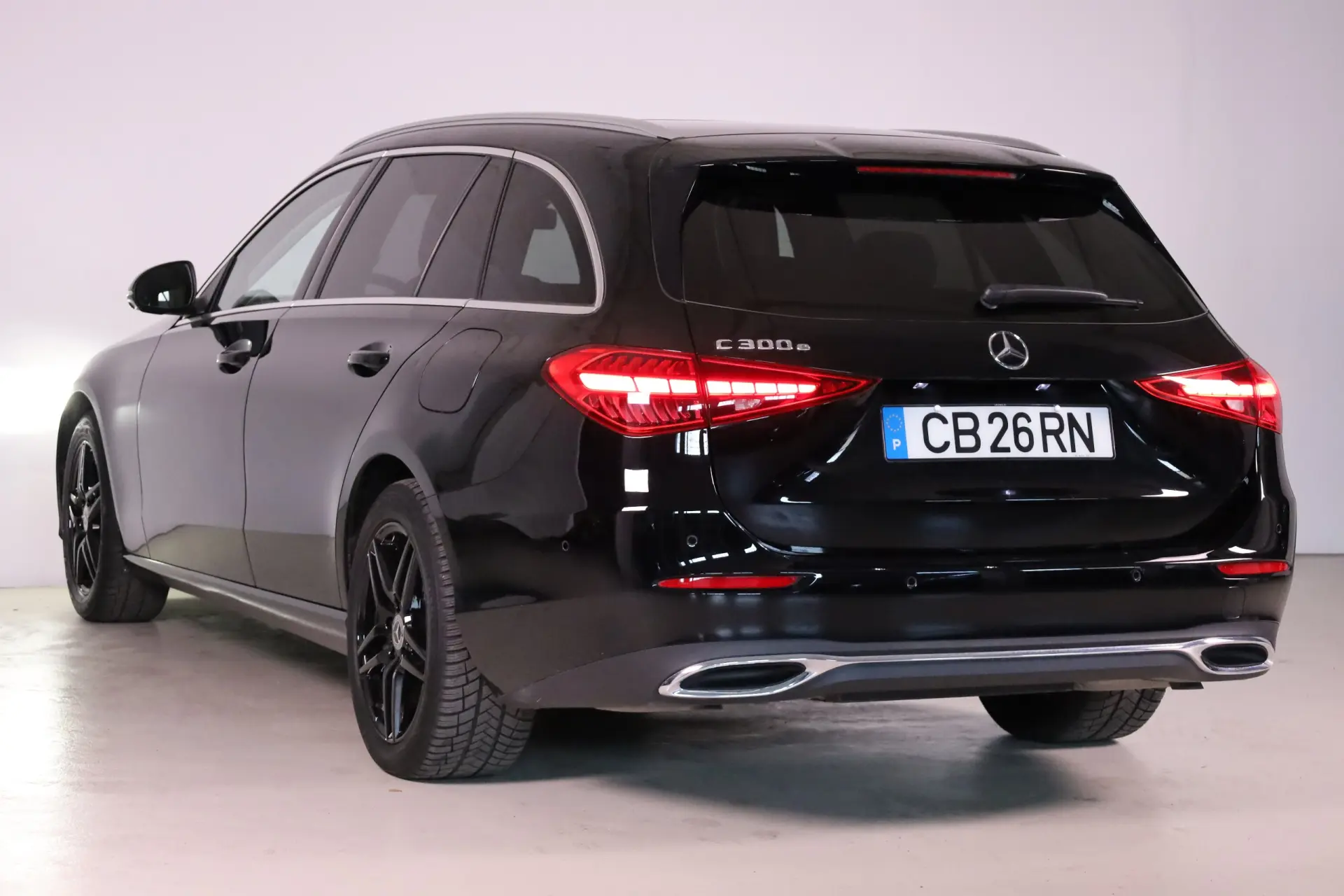 Mercedes-Benz C 300 e T 9G-TRONIC Avantgarde 13