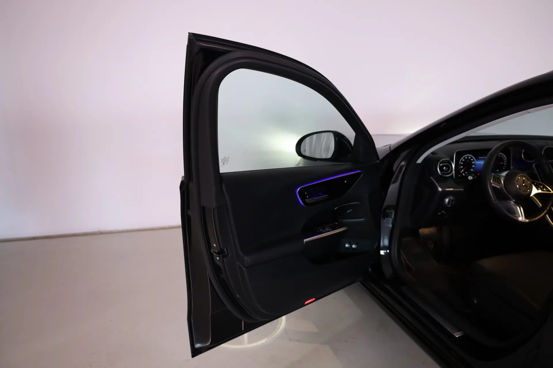 Mercedes-Benz C 300 e T 9G-TRONIC Avantgarde 15