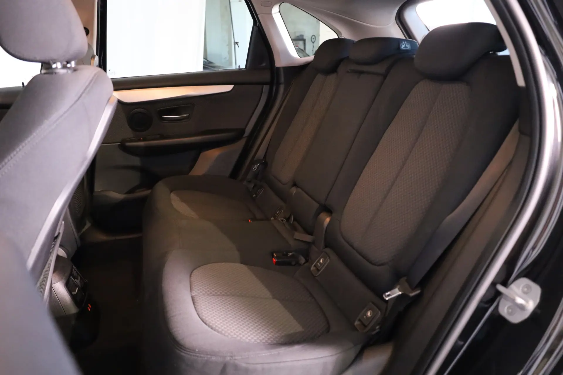 BMW 225xe Active Tourer Advantage 27