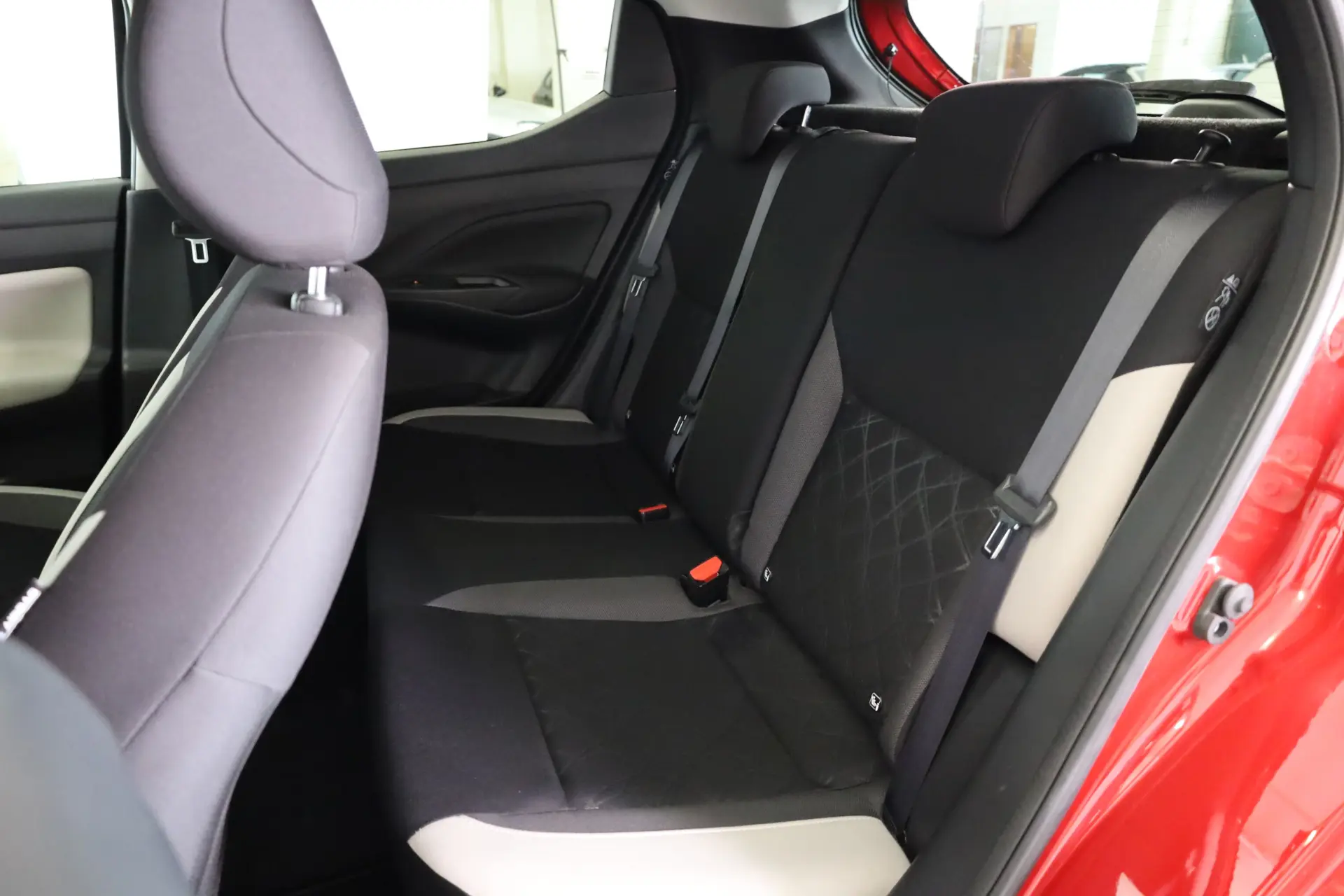 Nissan Micra 1.0 IG-T N-Connecta 25