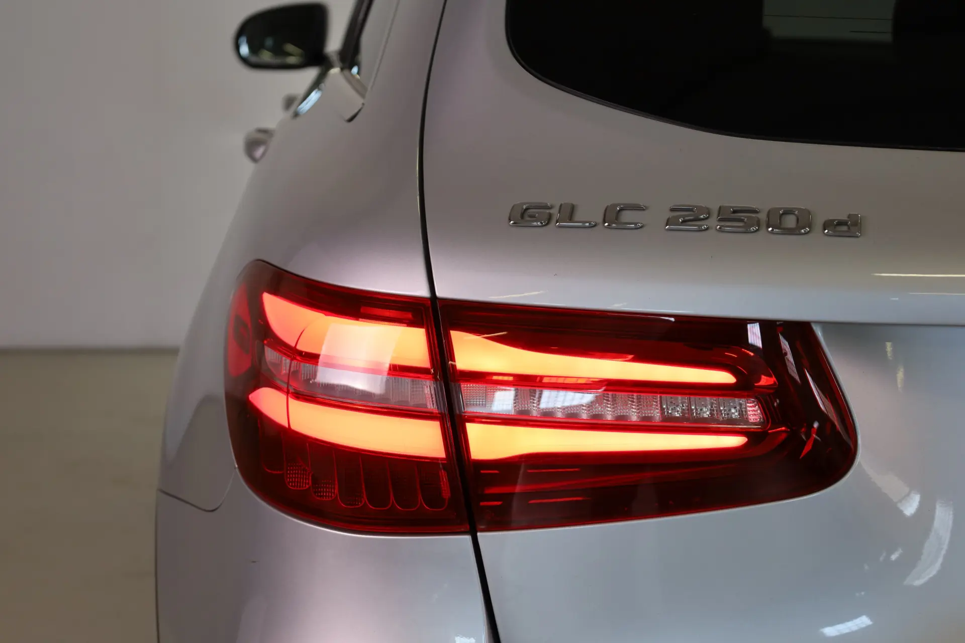 Mercedes-Benz GLC 250 d AMG Line 4-Matic 17