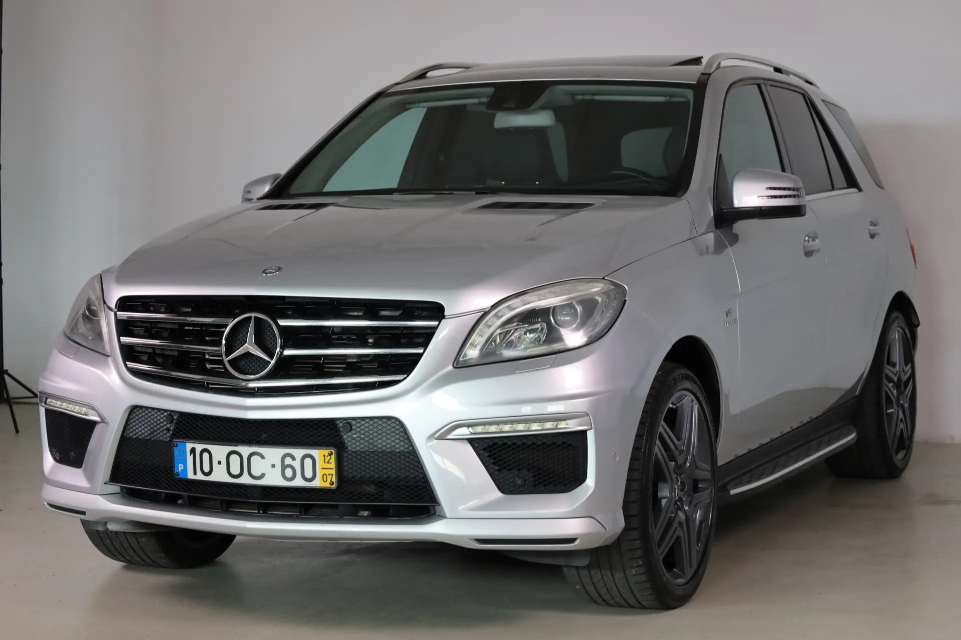 Mercedes-Benz ML 63 AMG 4Matic SpeedshiftFT 7G-TRONIC Performance Package 12