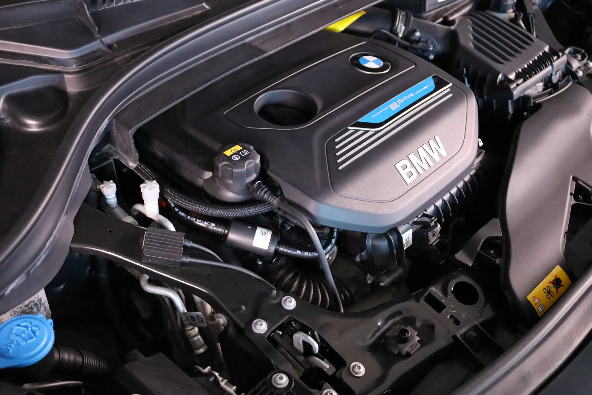 BMW 225xe Active Tourer Advantage 8