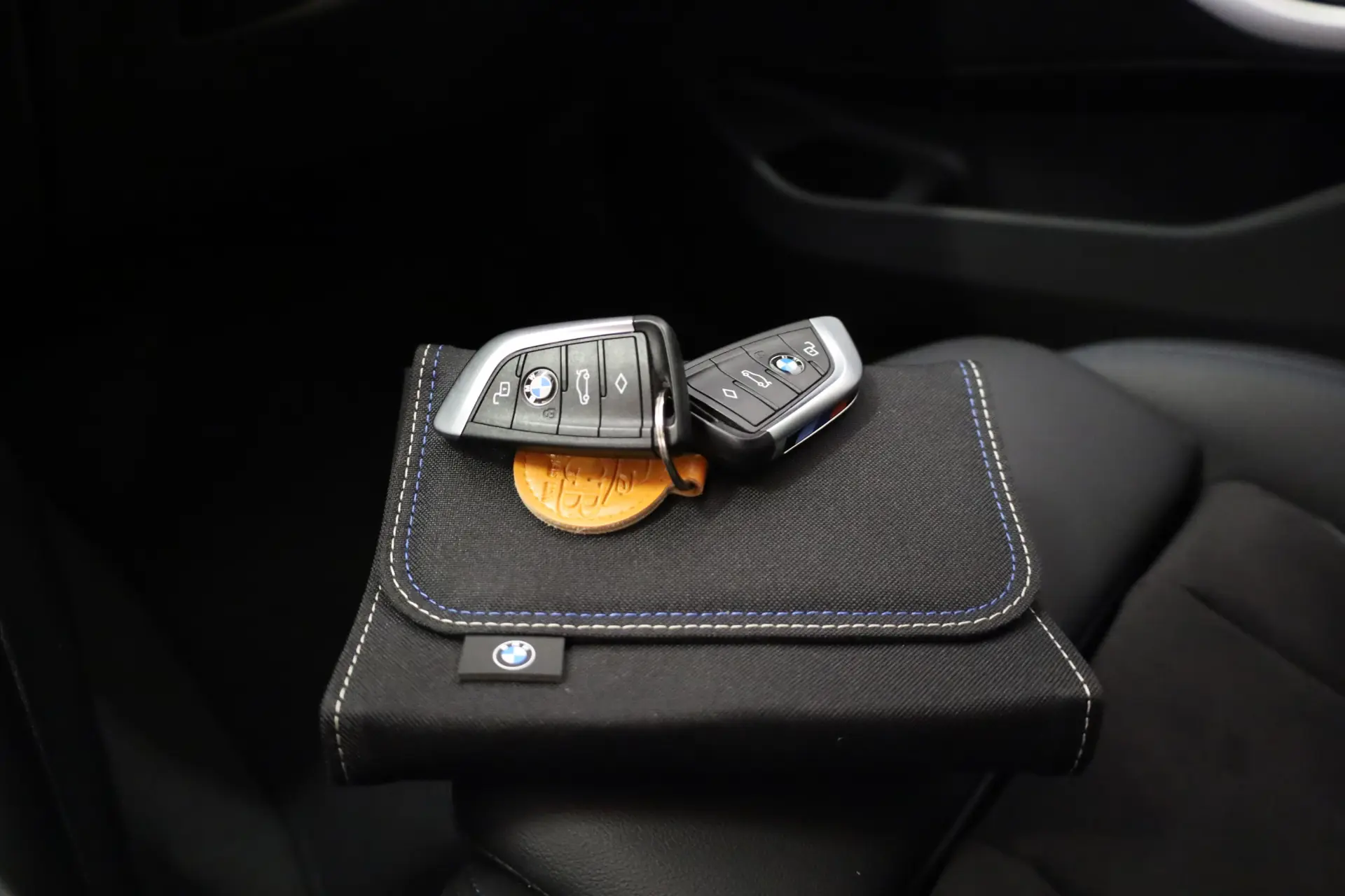 BMW 330 e Pack Desportivo M Auto 51