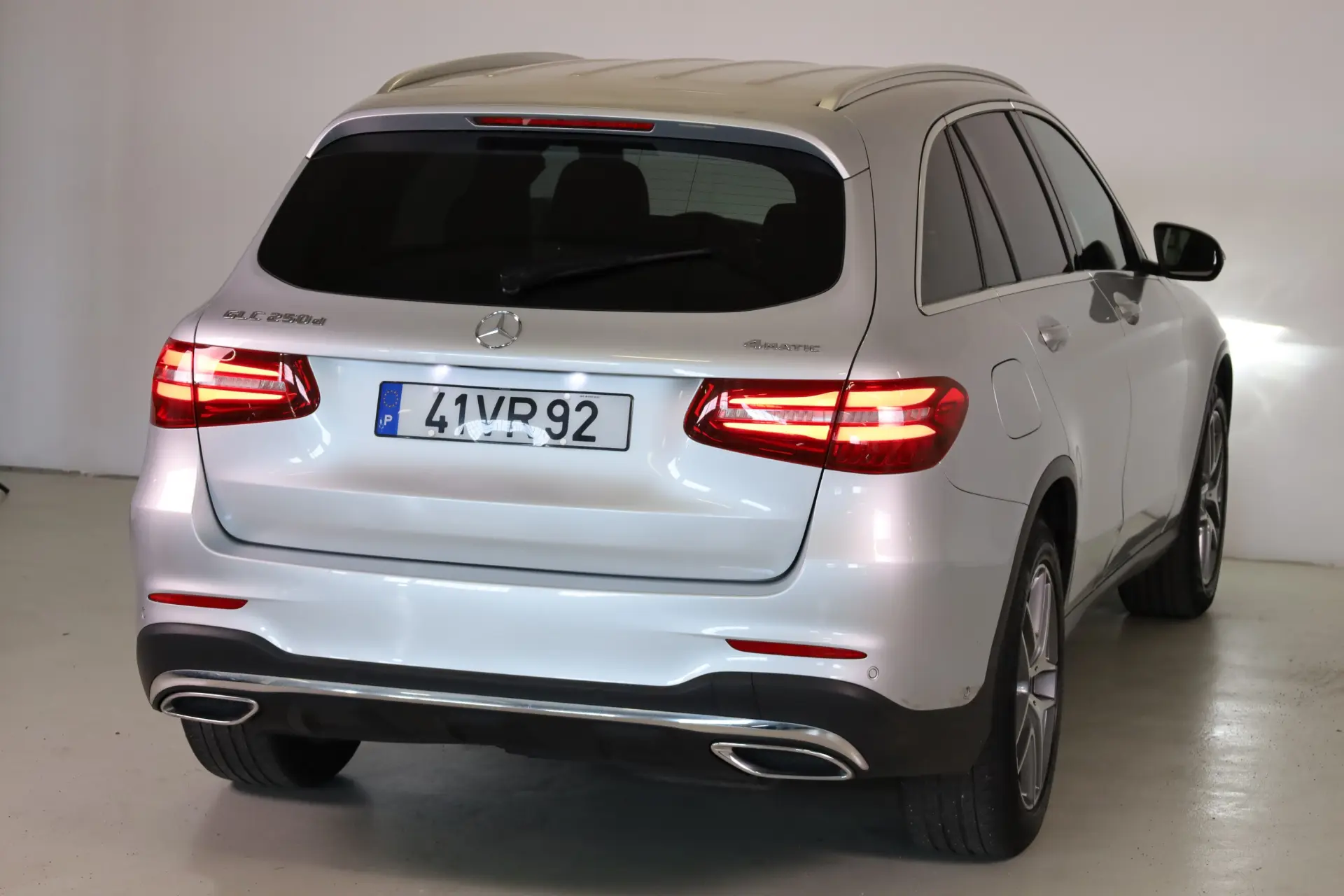 Mercedes-Benz GLC 250 d AMG Line 4-Matic 23