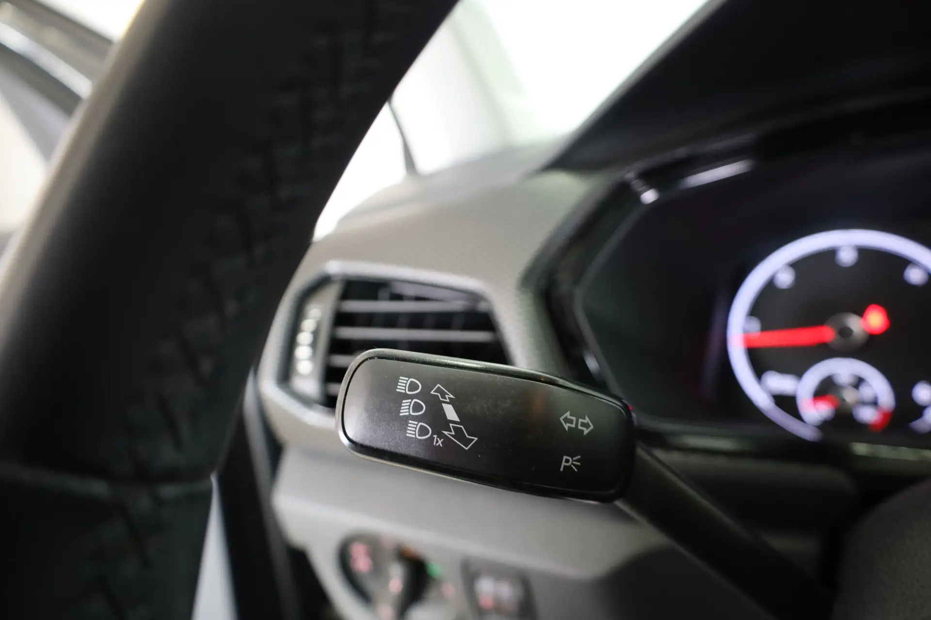 Volkswagen T-Cross 1.6 TDI Style DSG 35