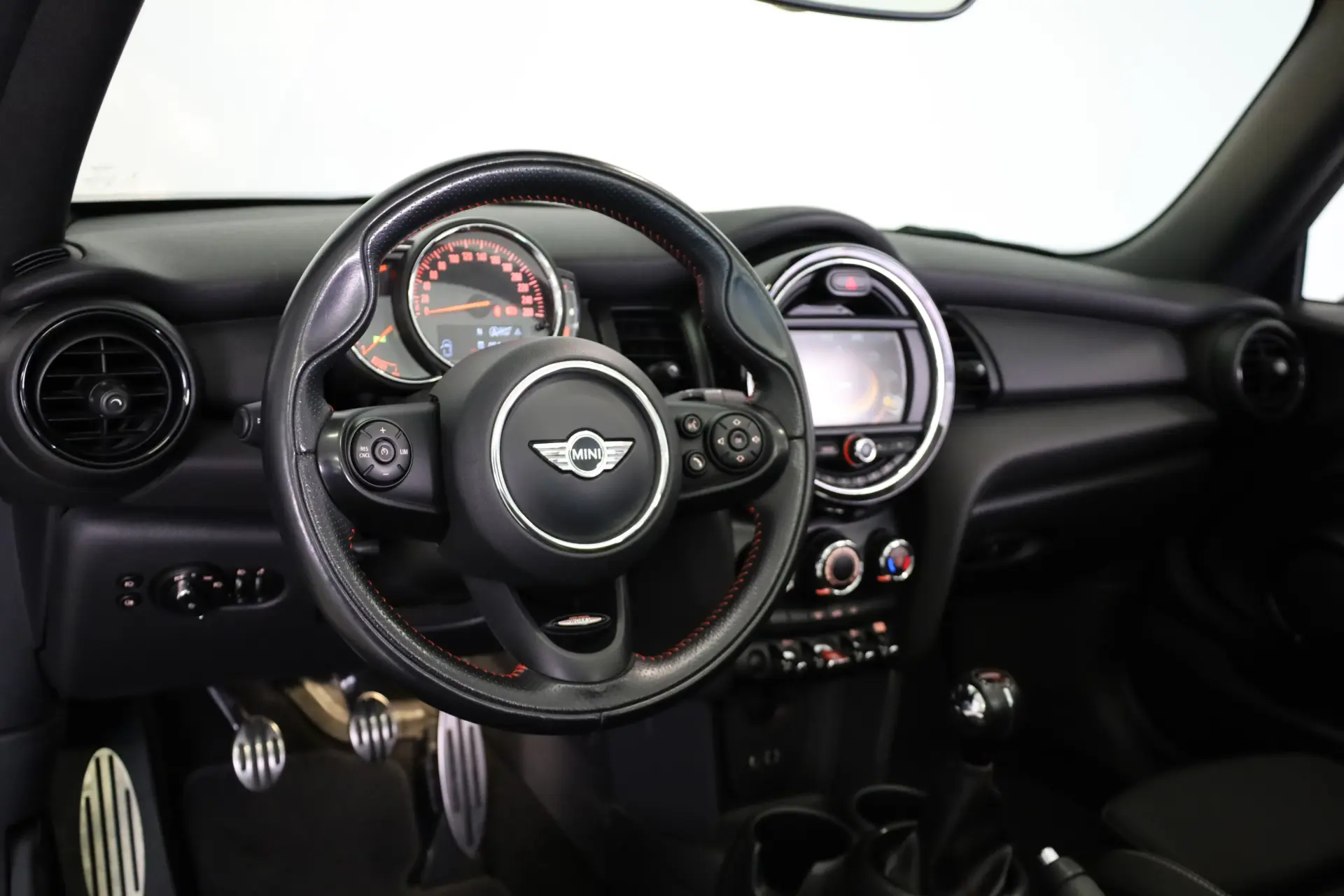 MINI Cabrio One Sport Edition 5