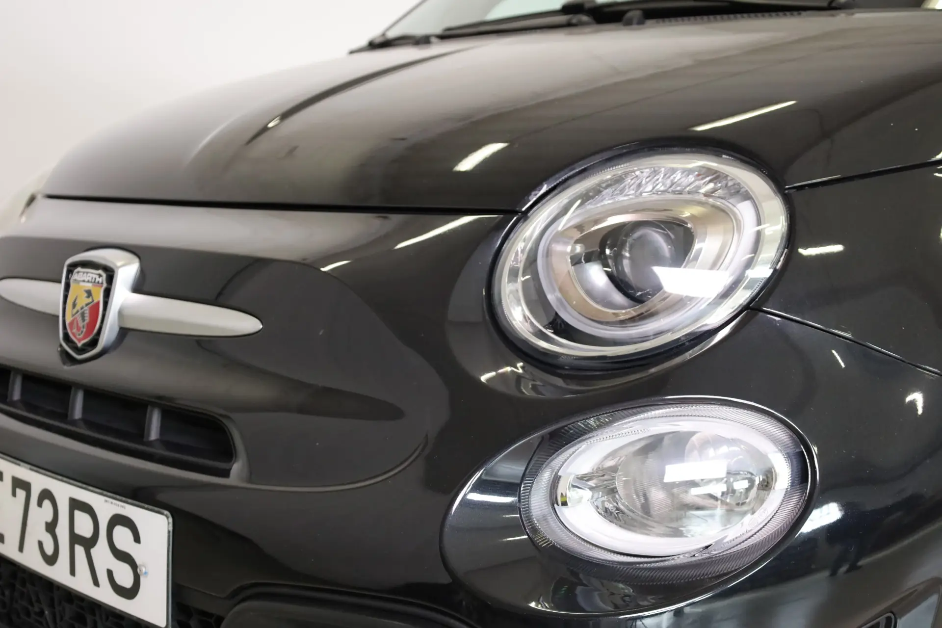 Abarth 595C 1.4 T-Jet 595 15