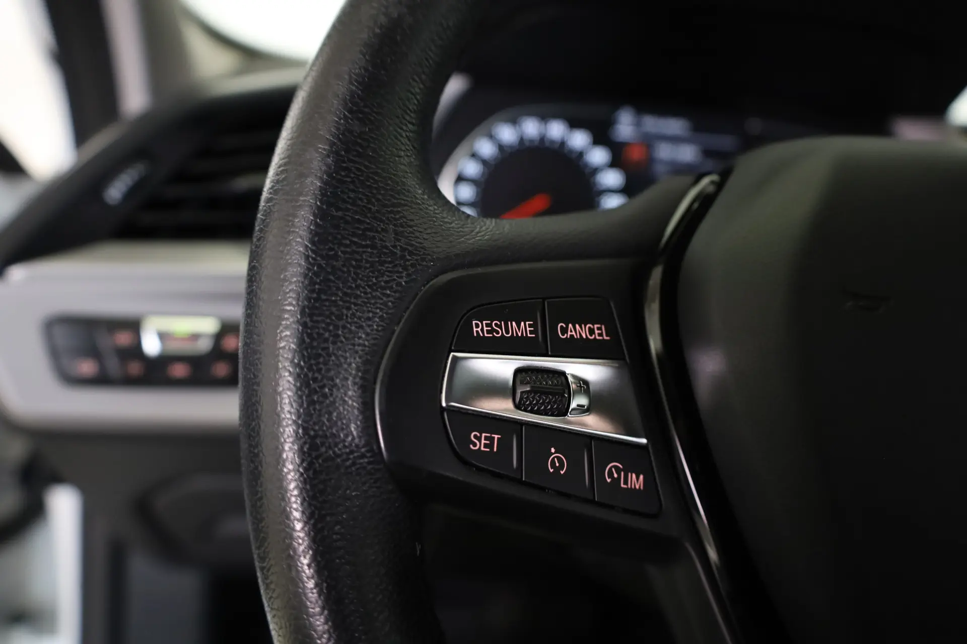 BMW 116 d Advantage Auto 33
