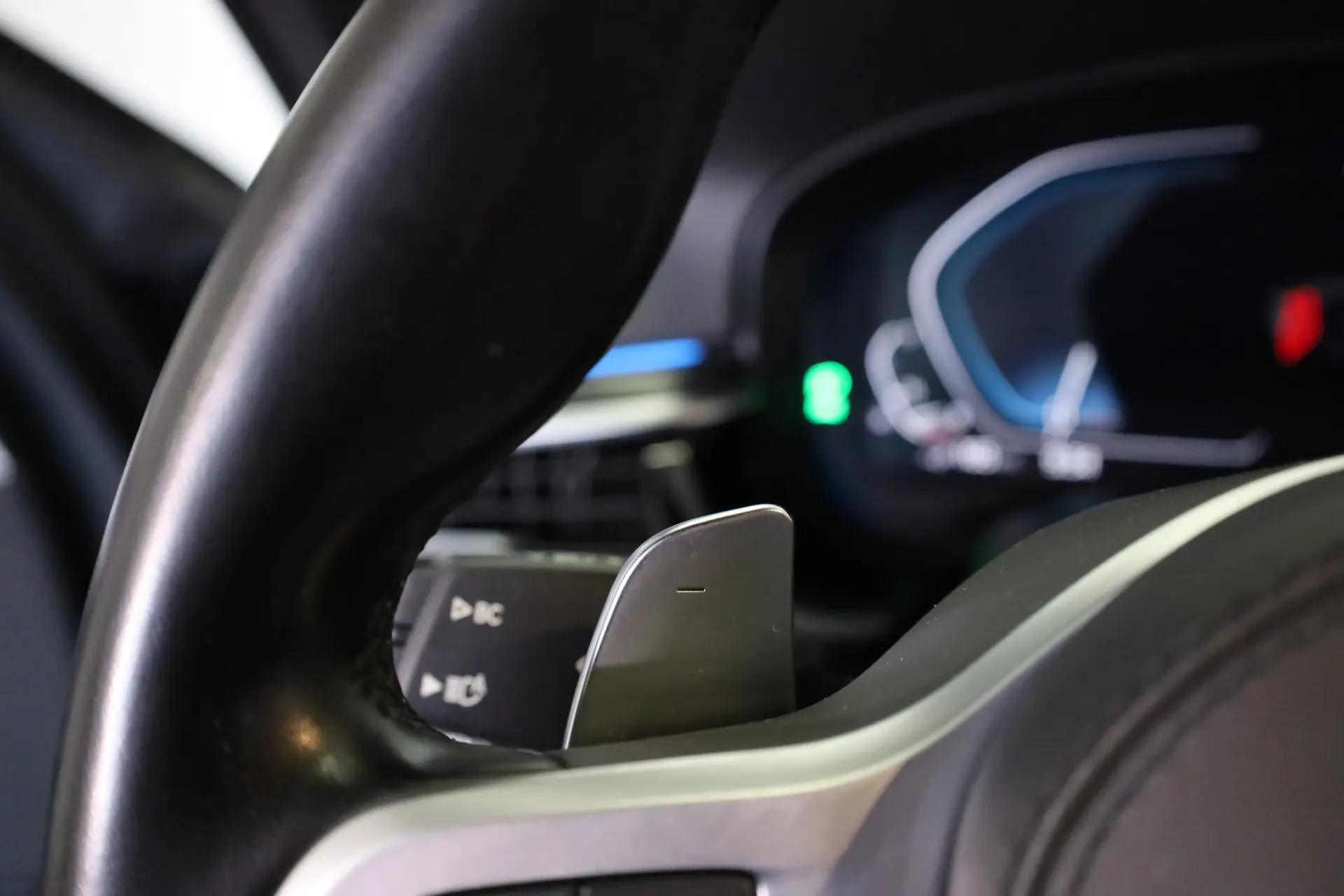 BMW 530 e Pack Desportivo M 44