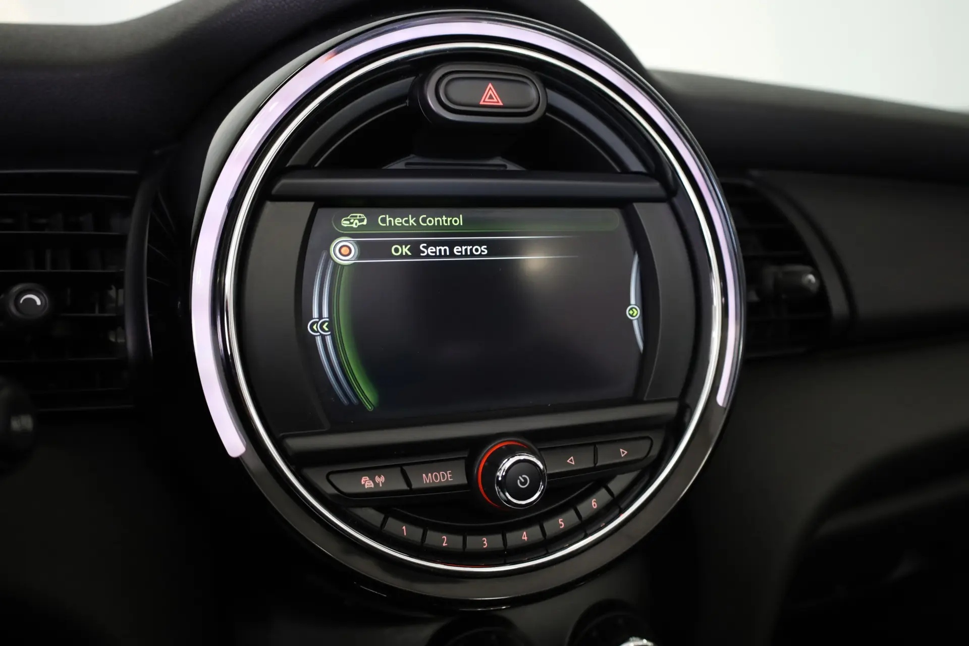 MINI Cabrio One Sport Edition 37