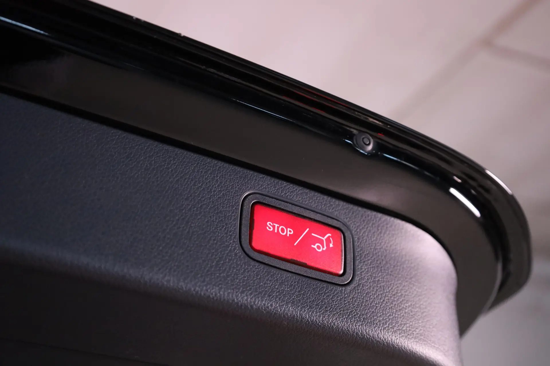 Mercedes-Benz C 300 e T 9G-TRONIC Avantgarde 20