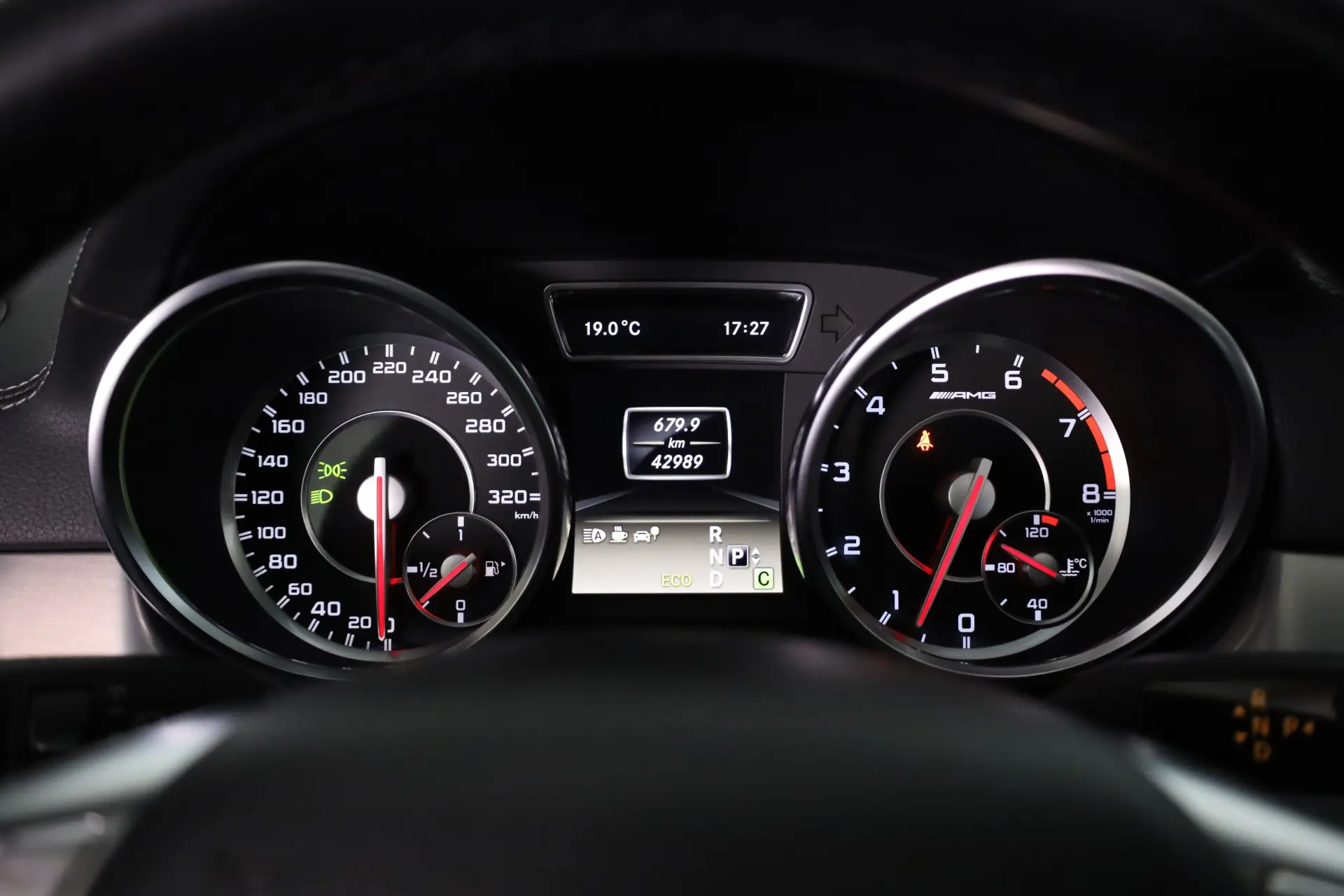Mercedes-Benz ML 63 AMG 4Matic SpeedshiftFT 7G-TRONIC Performance Package 28
