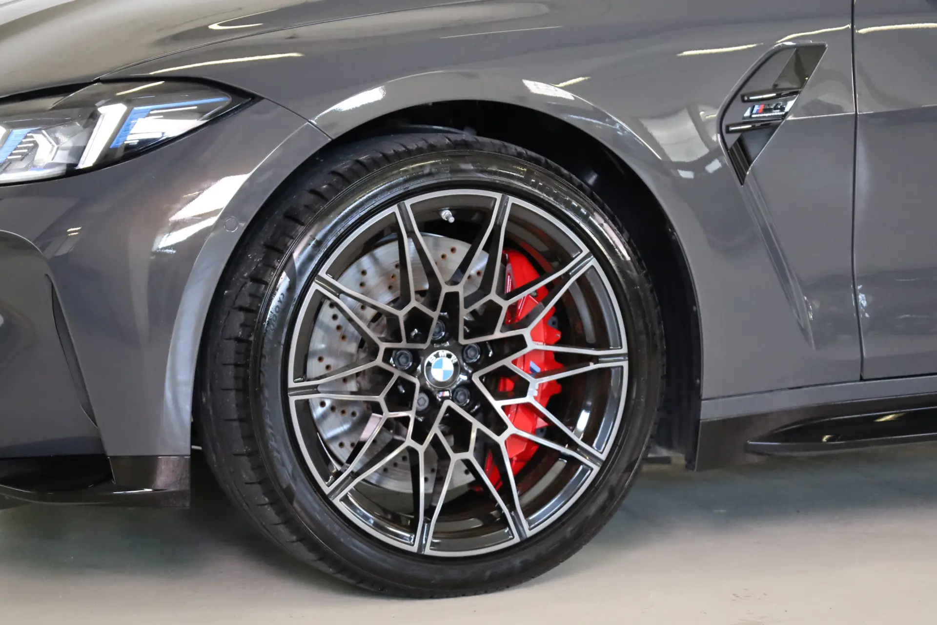 BMW M4 Competition xDrive 13