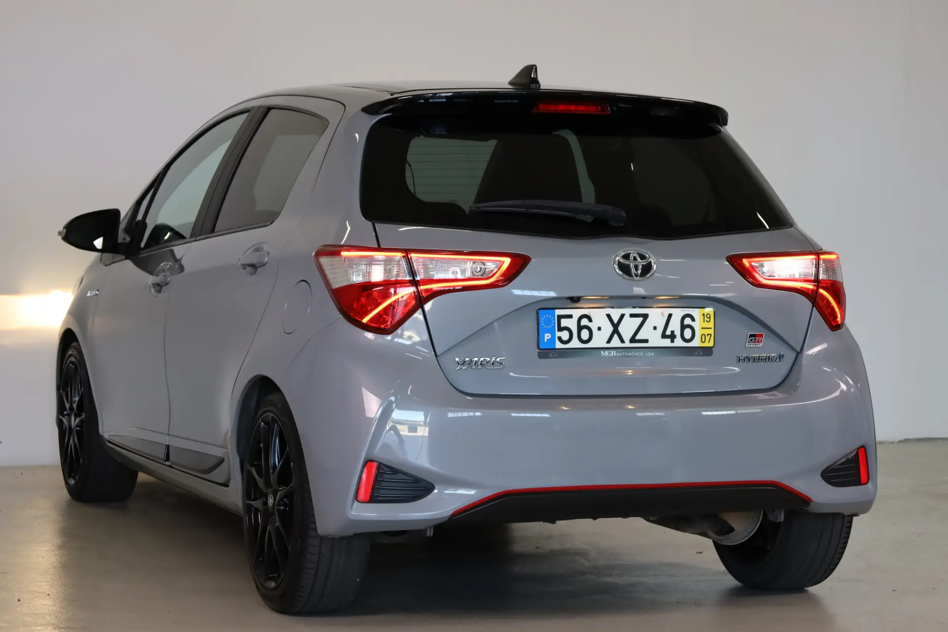 Toyota Yaris 1.5 HSD GR Sport 15