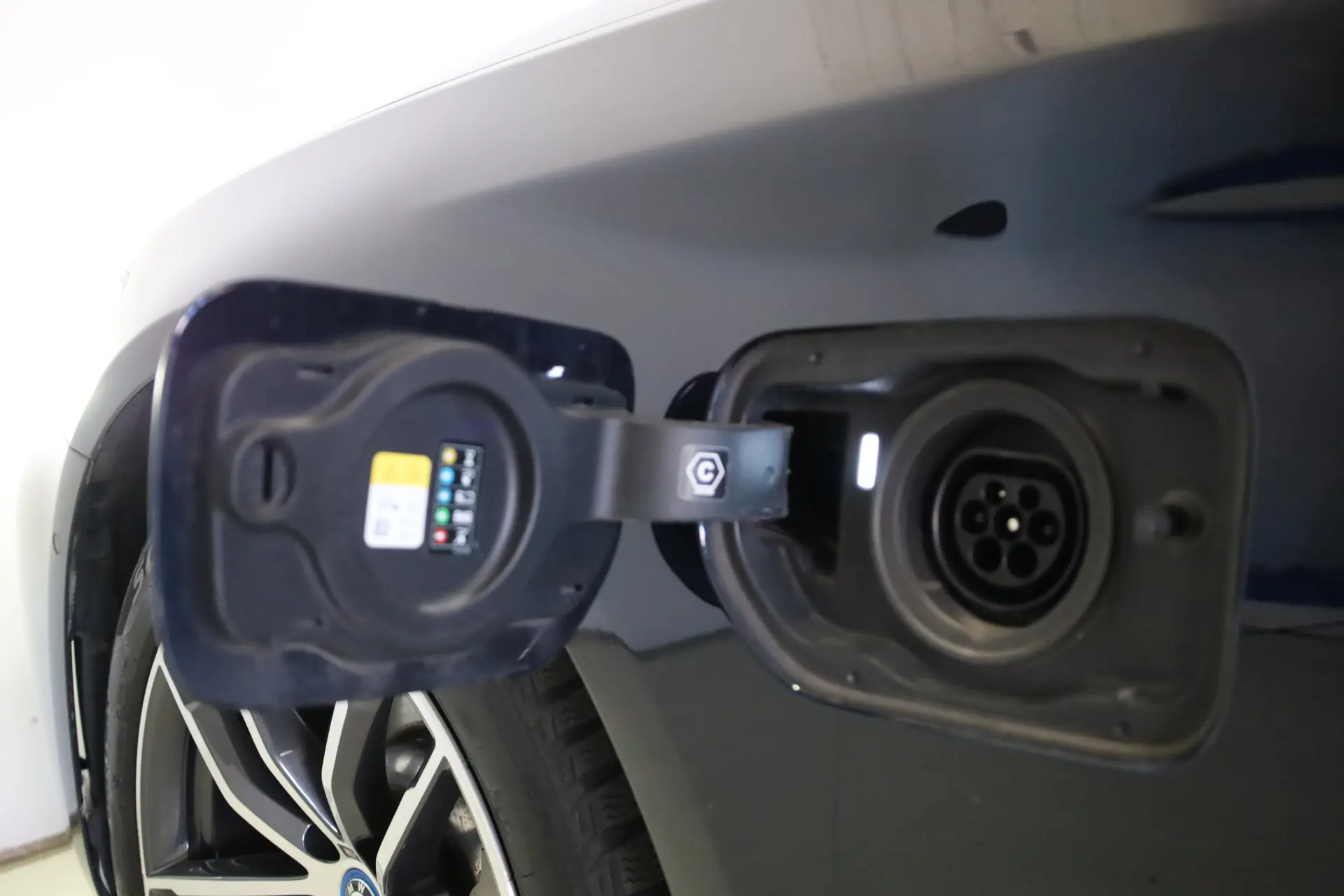 BMW 530 e Pack Desportivo M 17