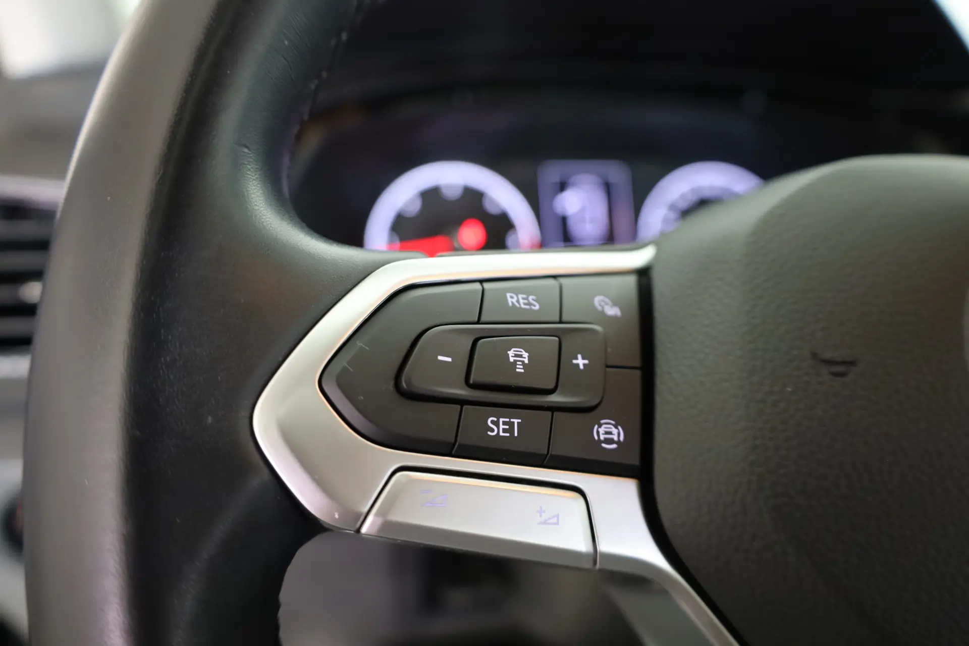 Volkswagen T-Cross 1.6 TDI Style DSG 34
