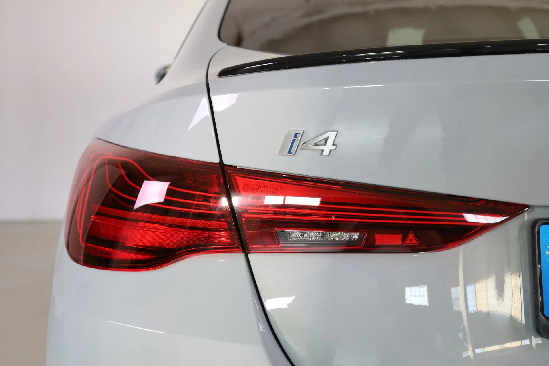 BMW i4 eDrive40 Edição Desportiva M 24