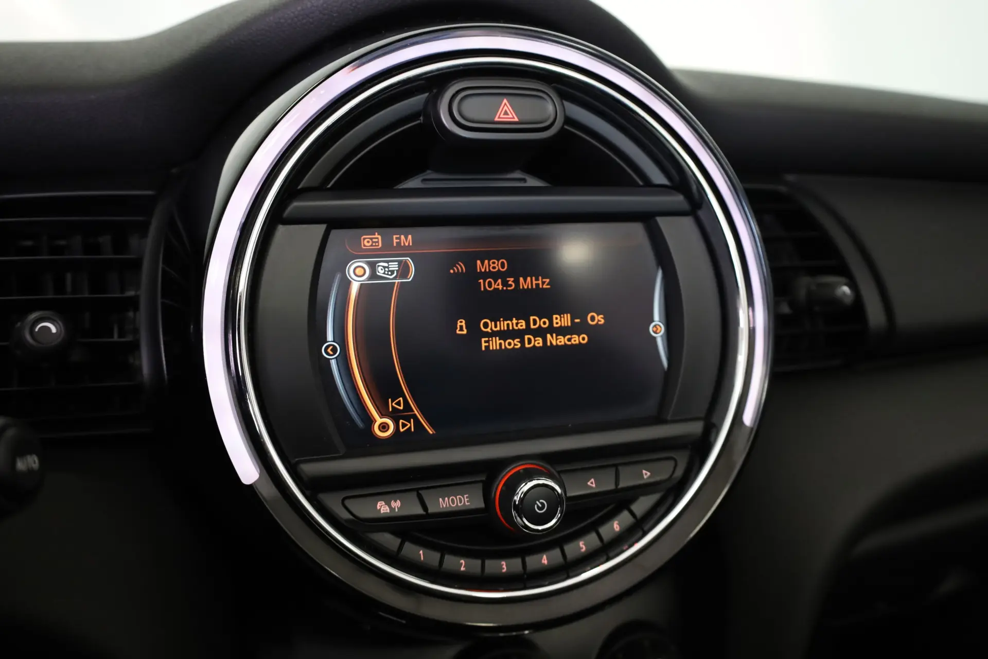 MINI Cabrio One Sport Edition 31