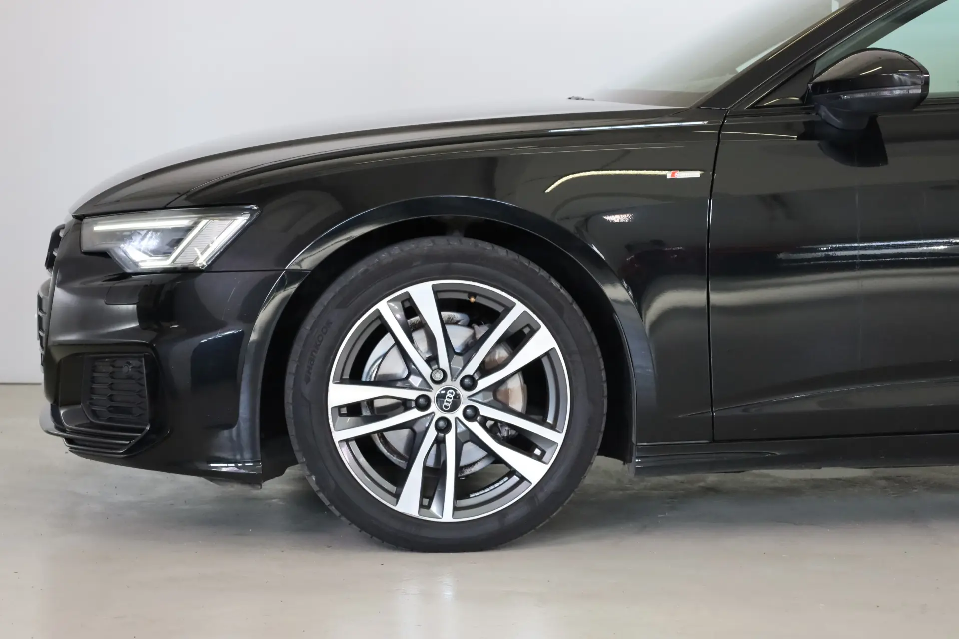 Audi A6 Avant 40 TDI S line S tronic 12