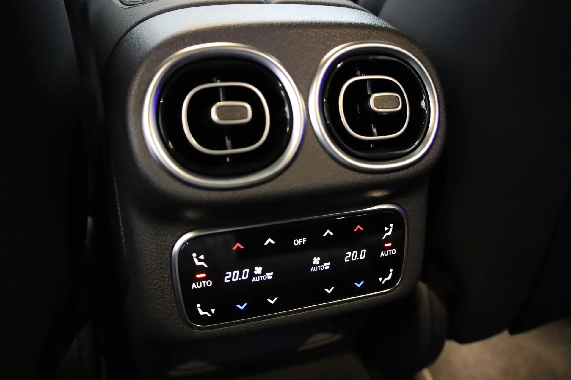 Mercedes-Benz GLC 300 d 4Matic 28