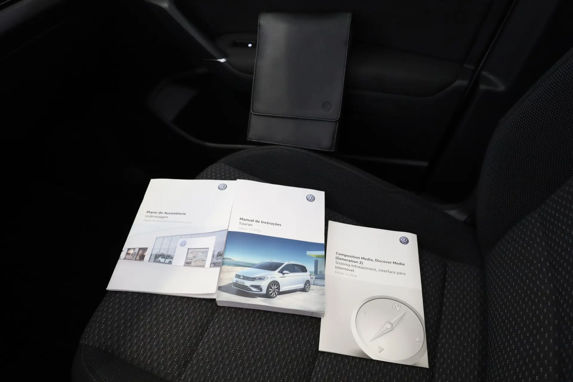 Volkswagen Touran 1.6 TDI R-Line DSG 42
