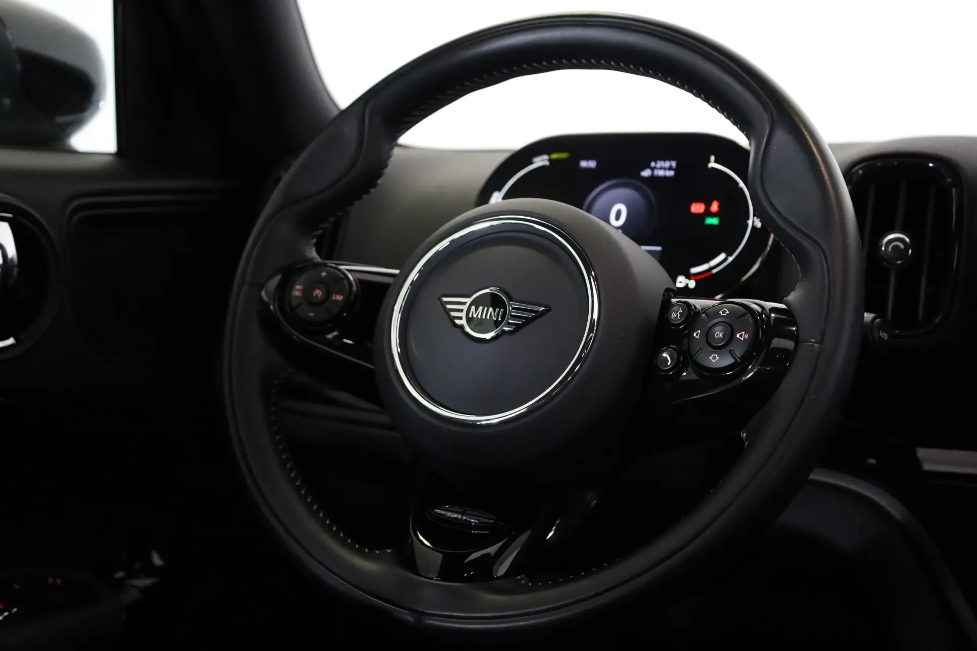 MINI Countryman Cooper SE ALL4 Auto 31