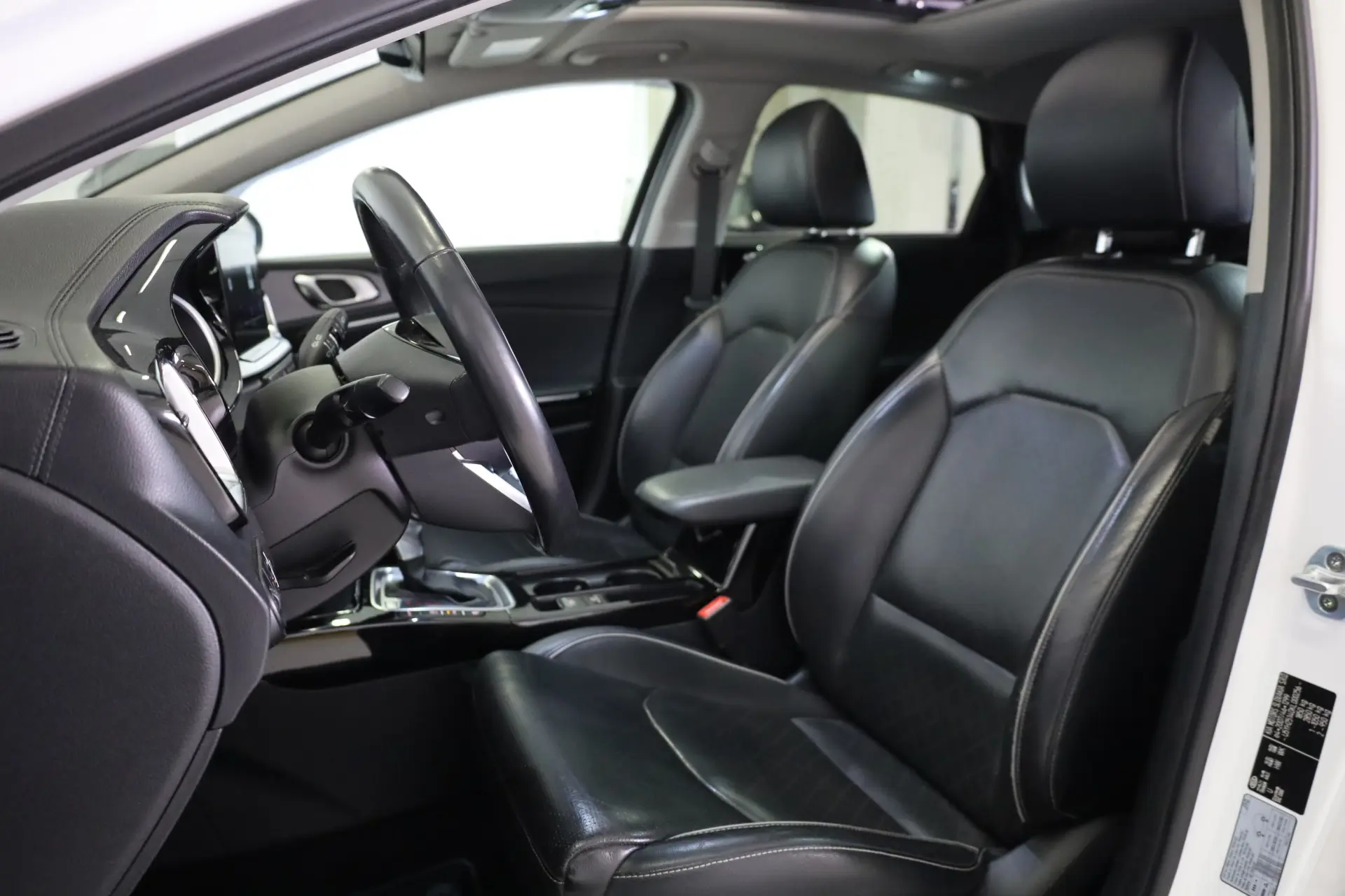 Kia Ceed 1.4 T-GDI TX+SRF 7DCT 27