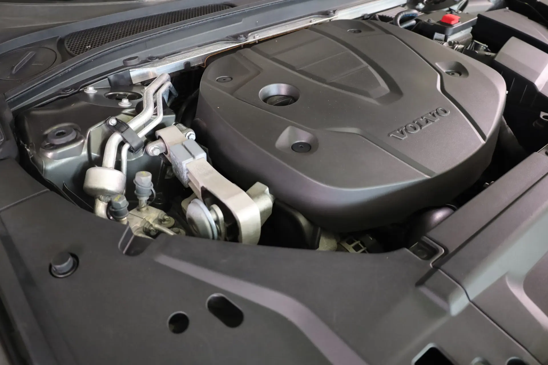 Volvo V90 2.0 D4 Momentum Plus Geartronic 8