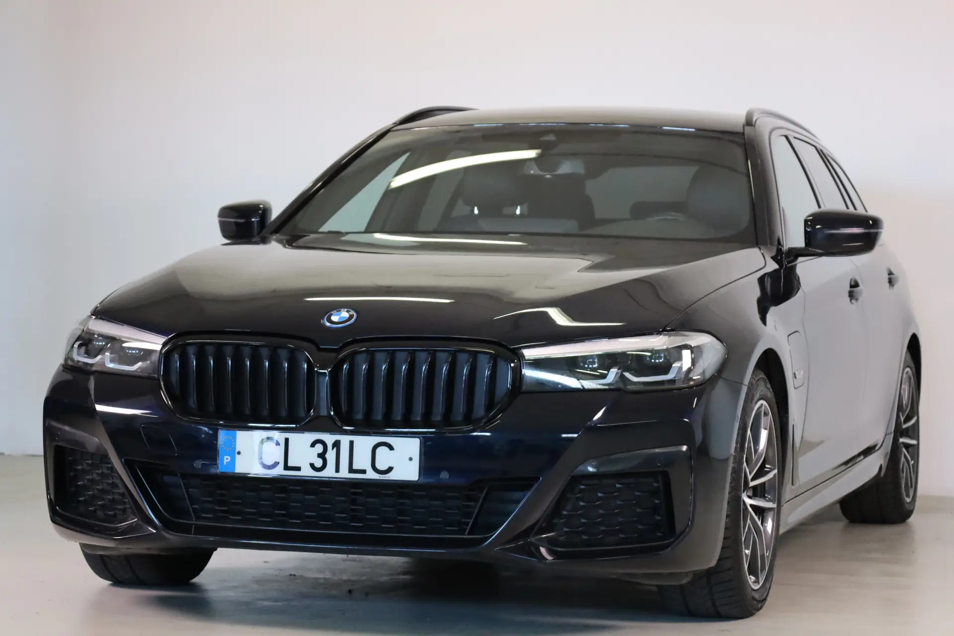 BMW 530 e Pack Desportivo M 11