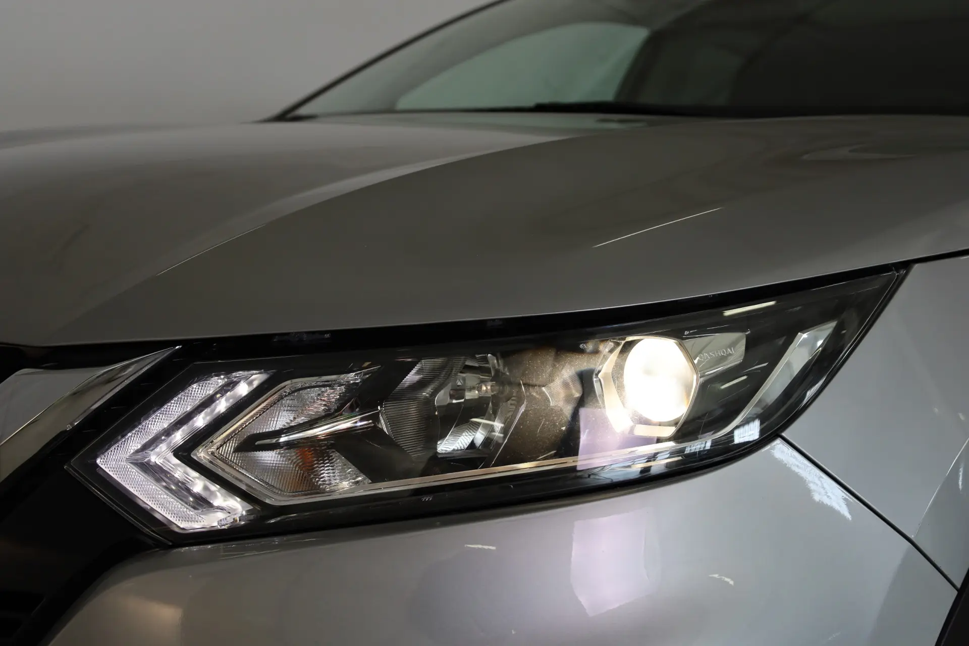 Nissan Qashqai 1.3 DIG-T N-Connecta LED+TT+SKY 14