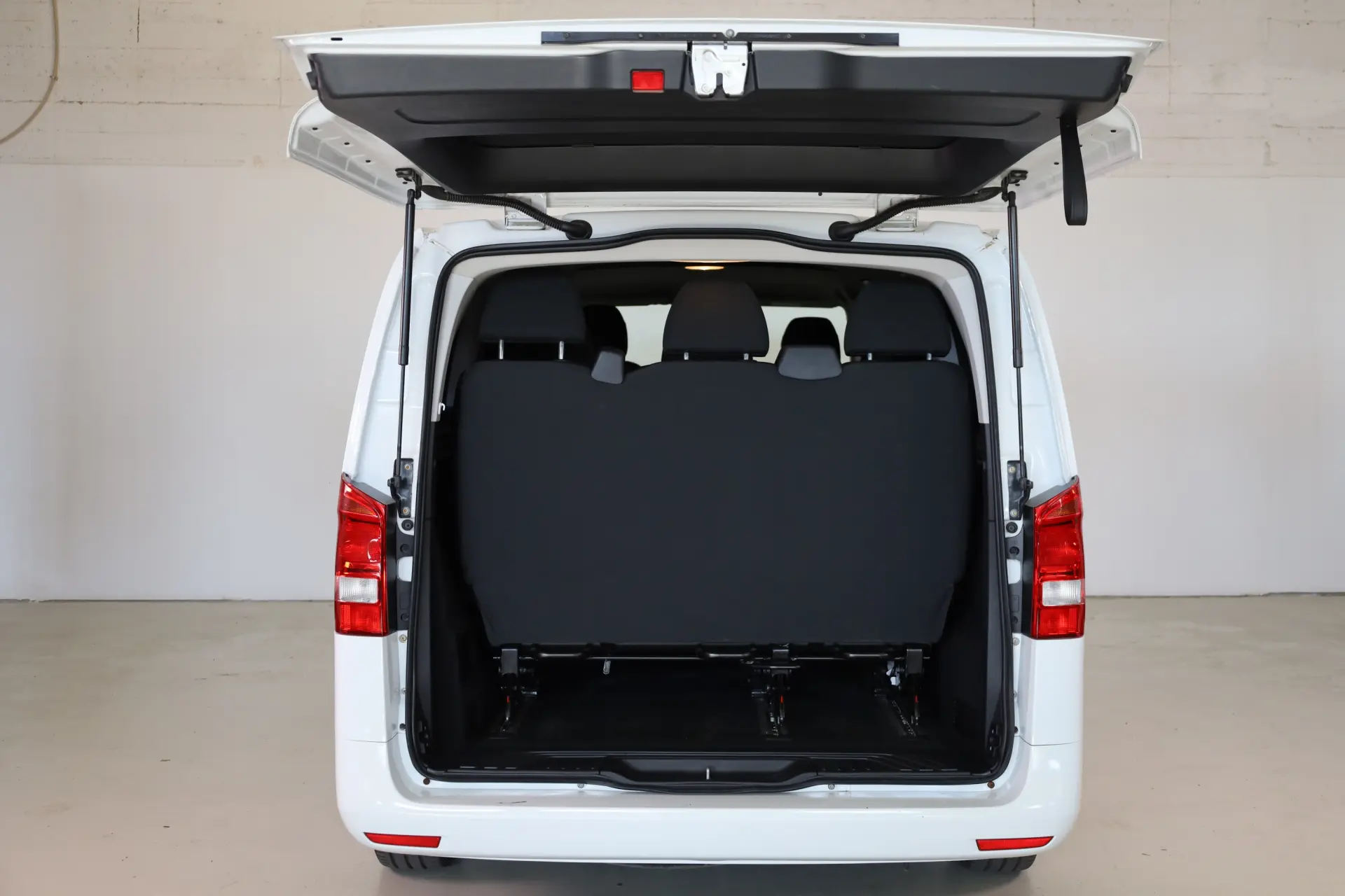 Mercedes-Benz Vito Tourer (BlueTEC) Extra-Longa PRO 16