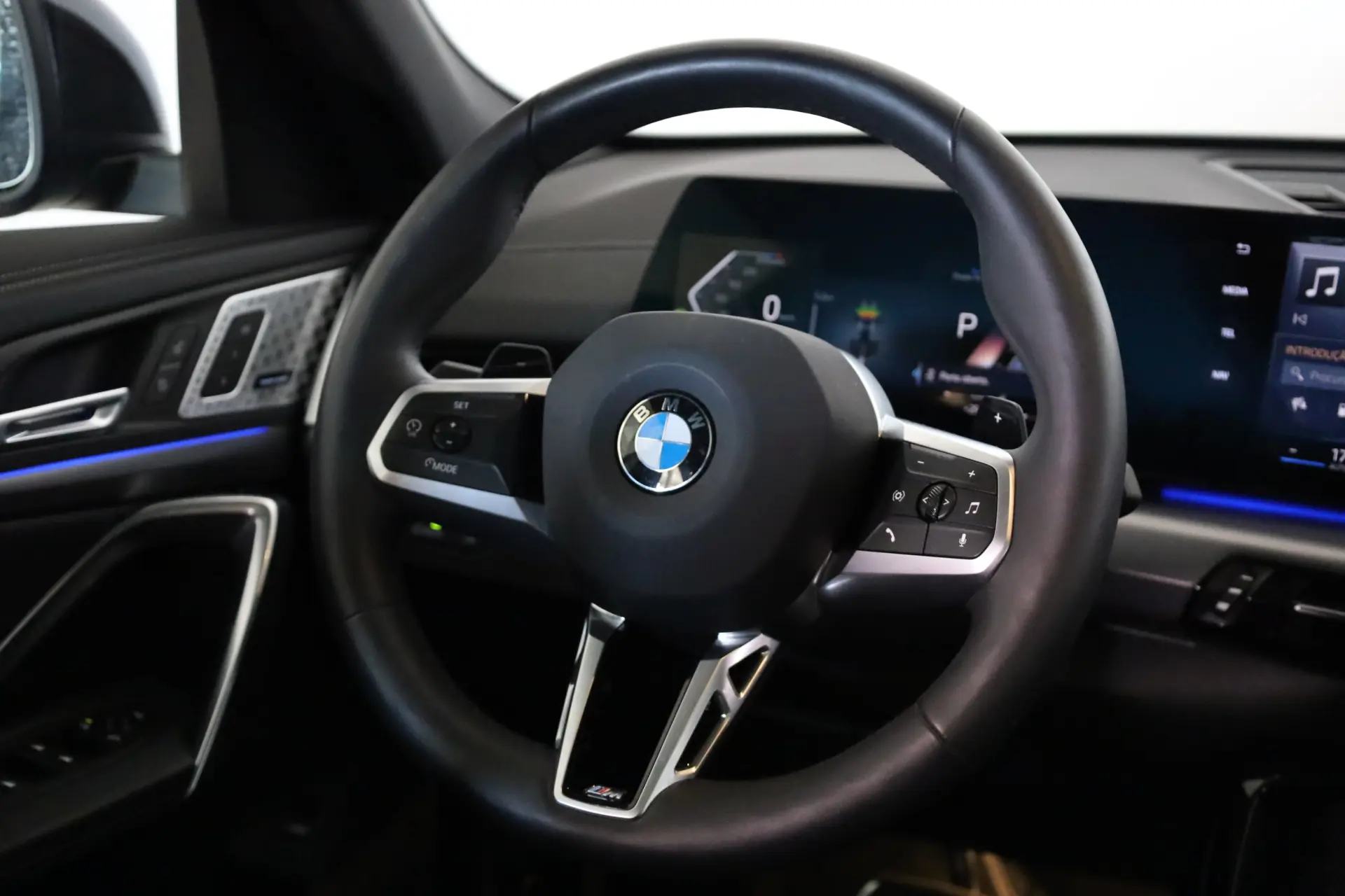 BMW X2 sDrive20i Pack Desportivo M Pro 21