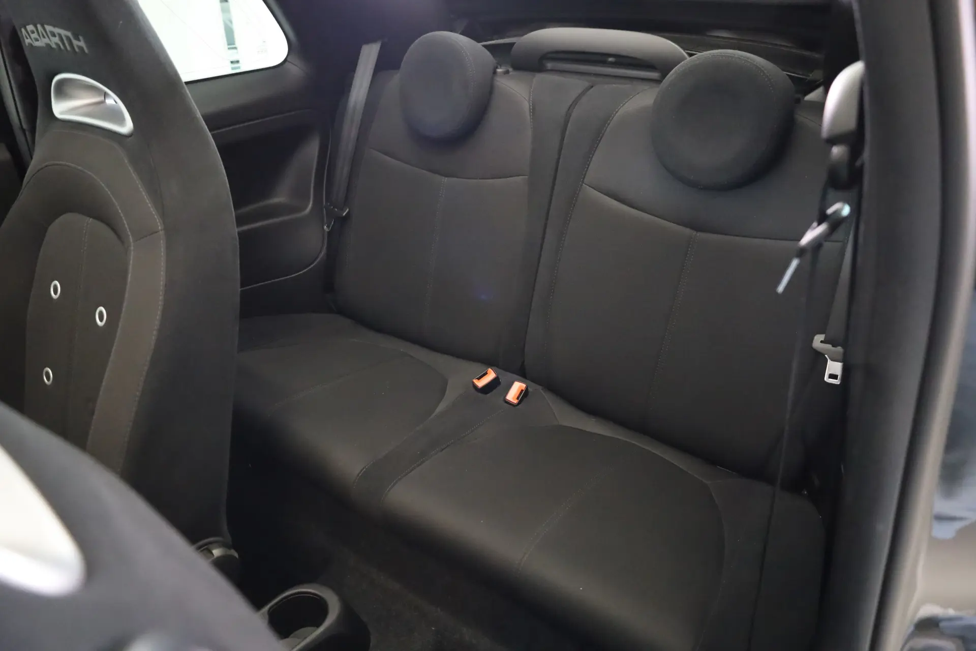 Abarth 595C 1.4 T-Jet 595 25